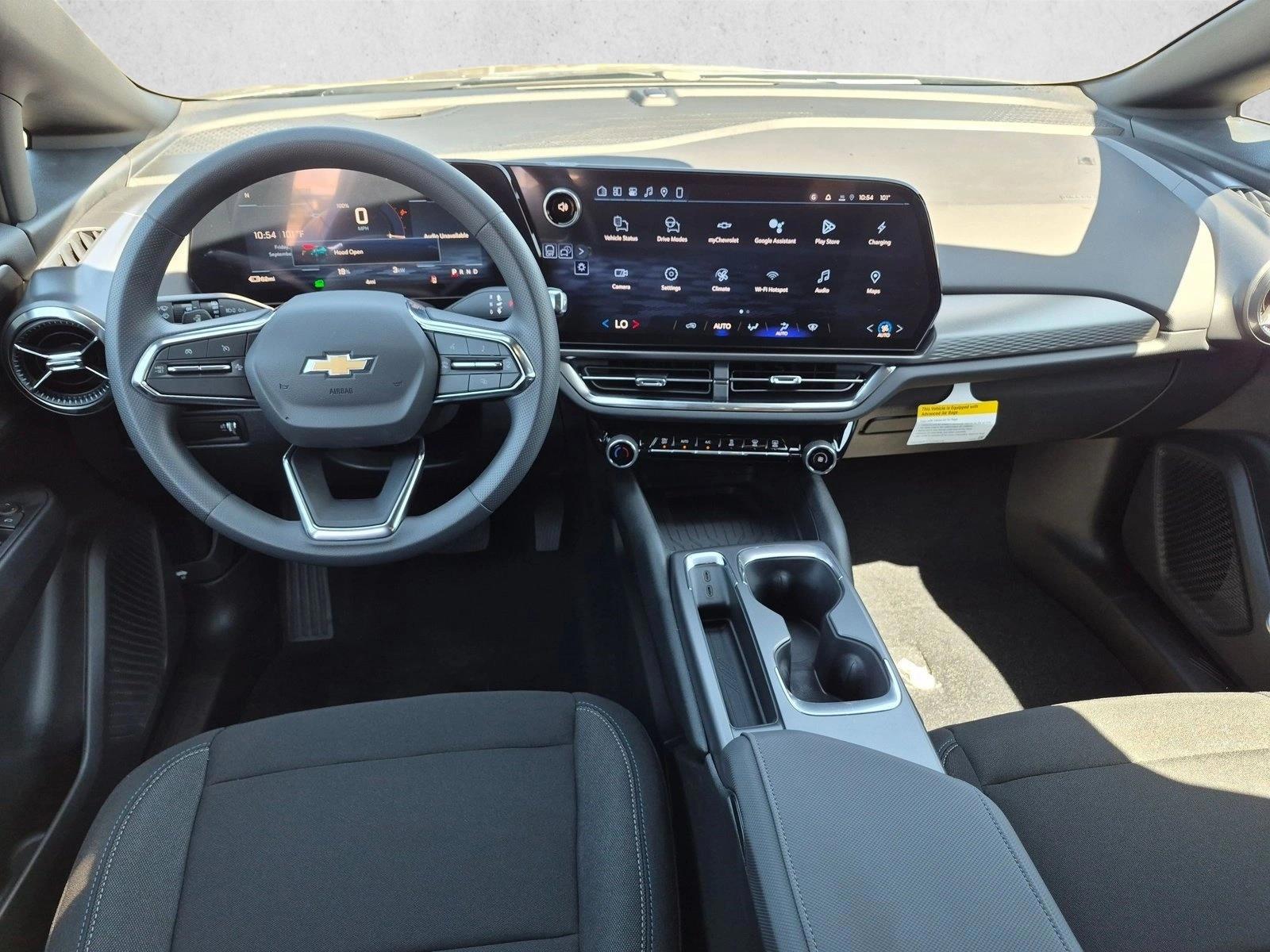 Thumbnail: 2026 Chevrolet Equinox - 3