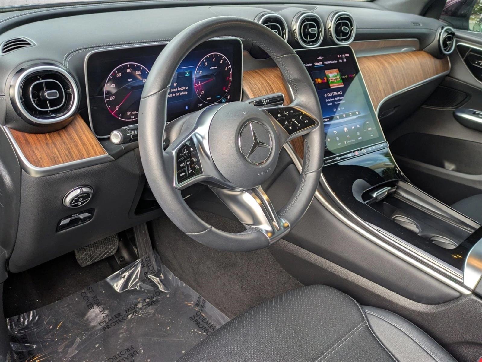 Thumbnail: 2025 Mercedes-Benz GLC - 3