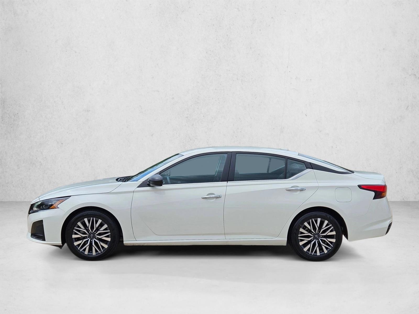Thumbnail: 2025 Nissan Altima - 2