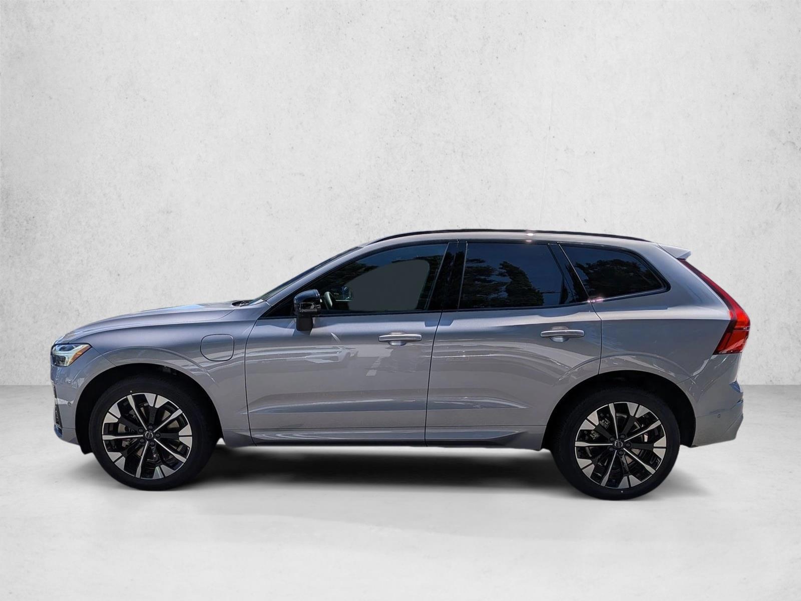Thumbnail: 2026 Volvo XC60 - 2