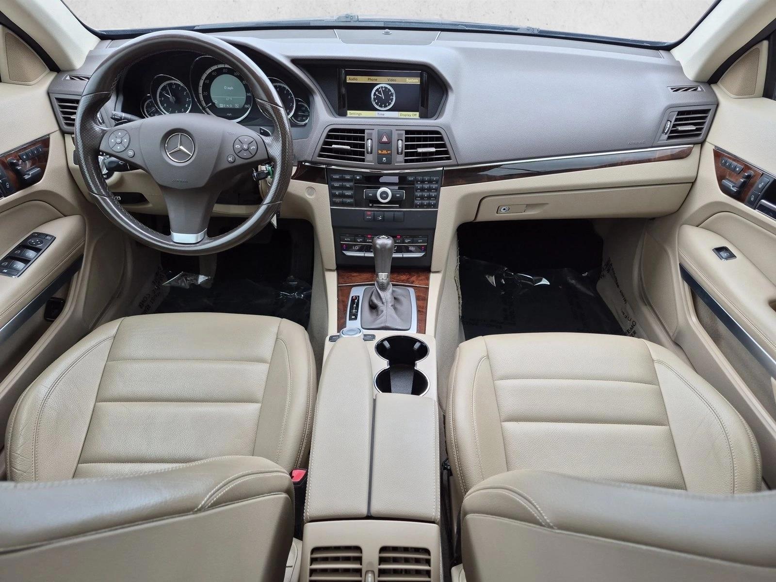 Thumbnail: 2010 Mercedes-Benz E-Class - 4