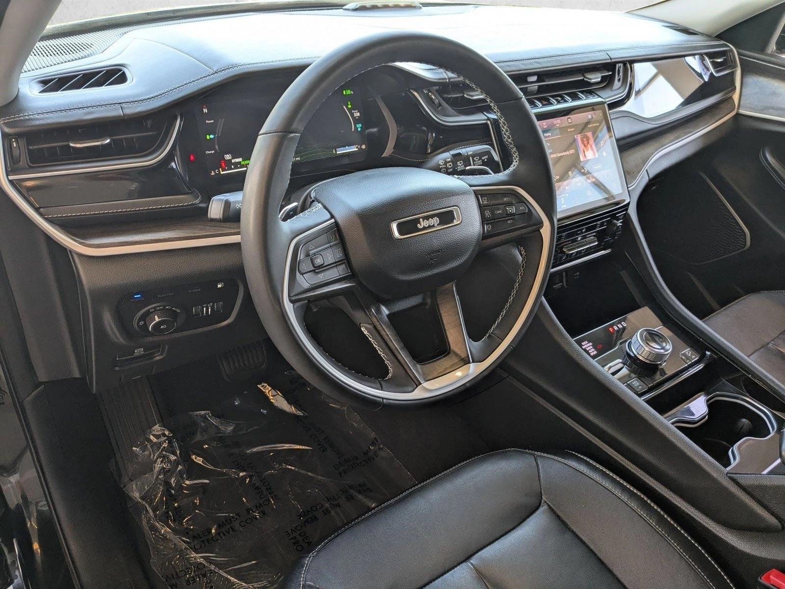 Thumbnail: 2022 Jeep Grand Cherokee - 3