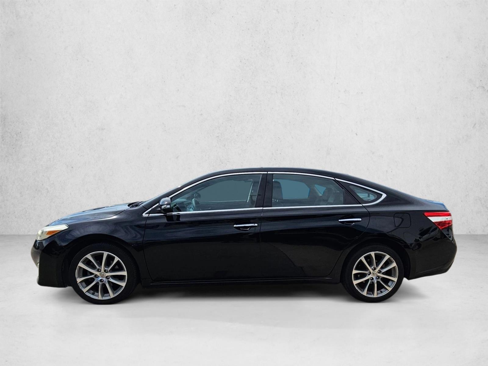 Thumbnail: 2015 Toyota Avalon - 2