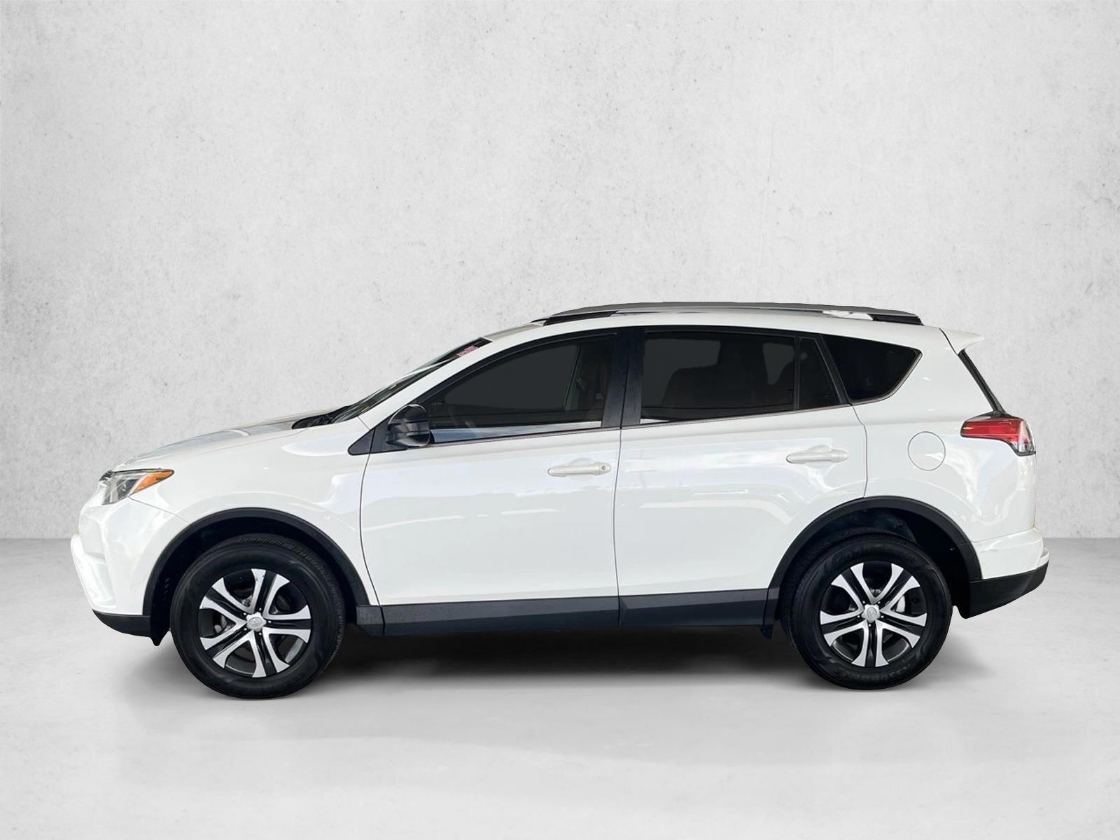 Thumbnail: 2018 Toyota RAV4 - 2