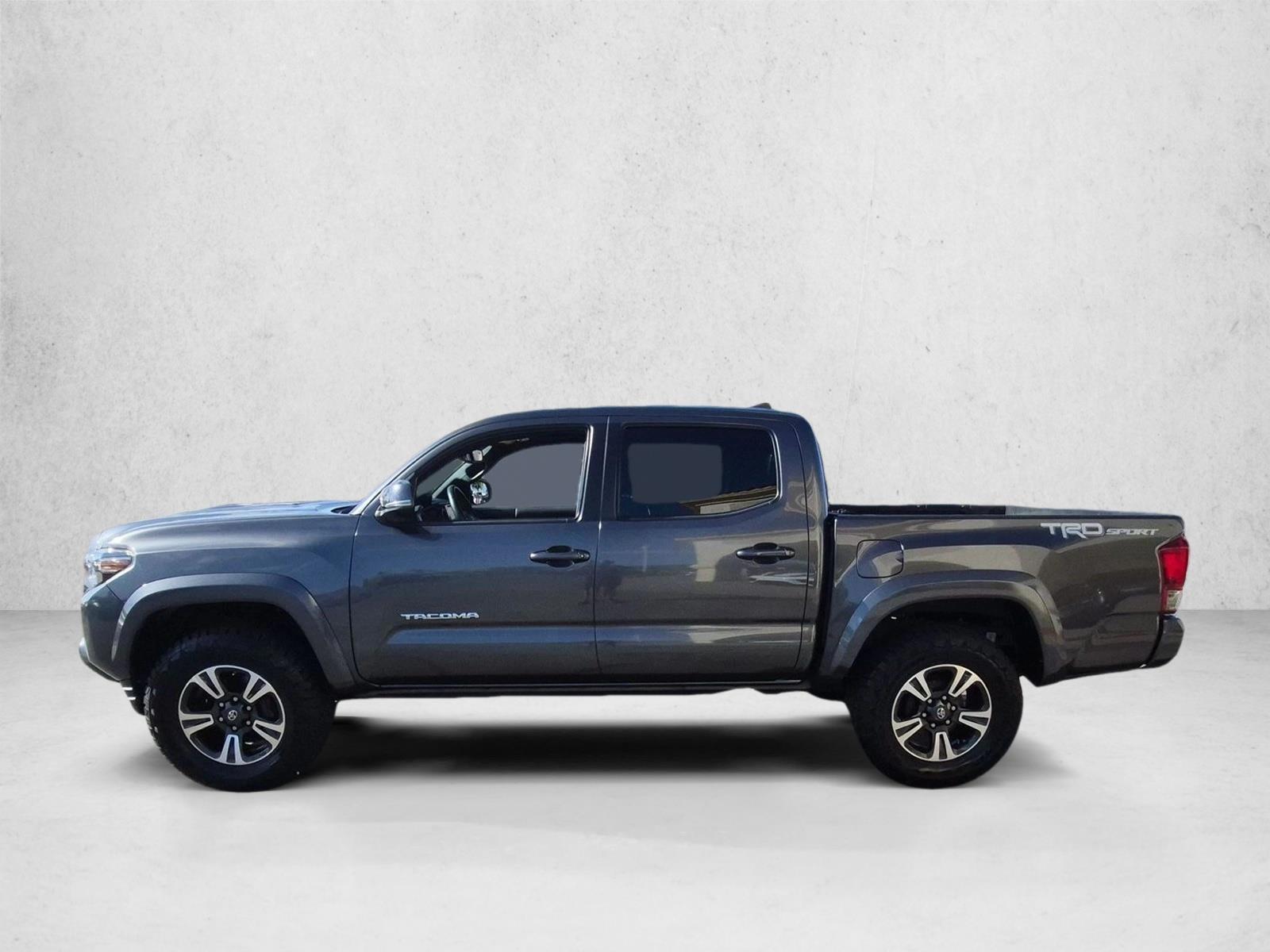 Thumbnail: 2017 Toyota Tacoma - 3