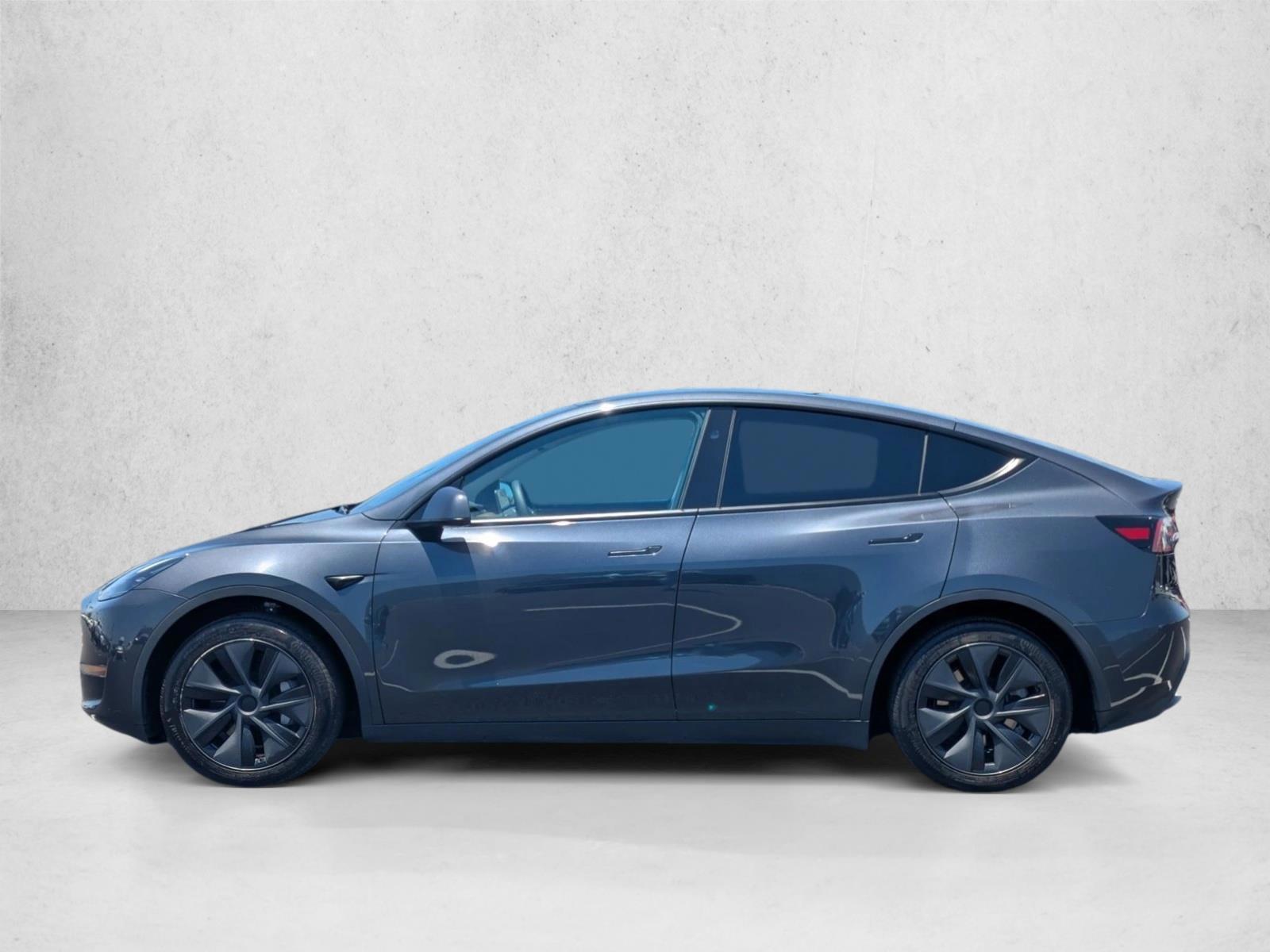Thumbnail: 2025 Tesla Model Y - 2