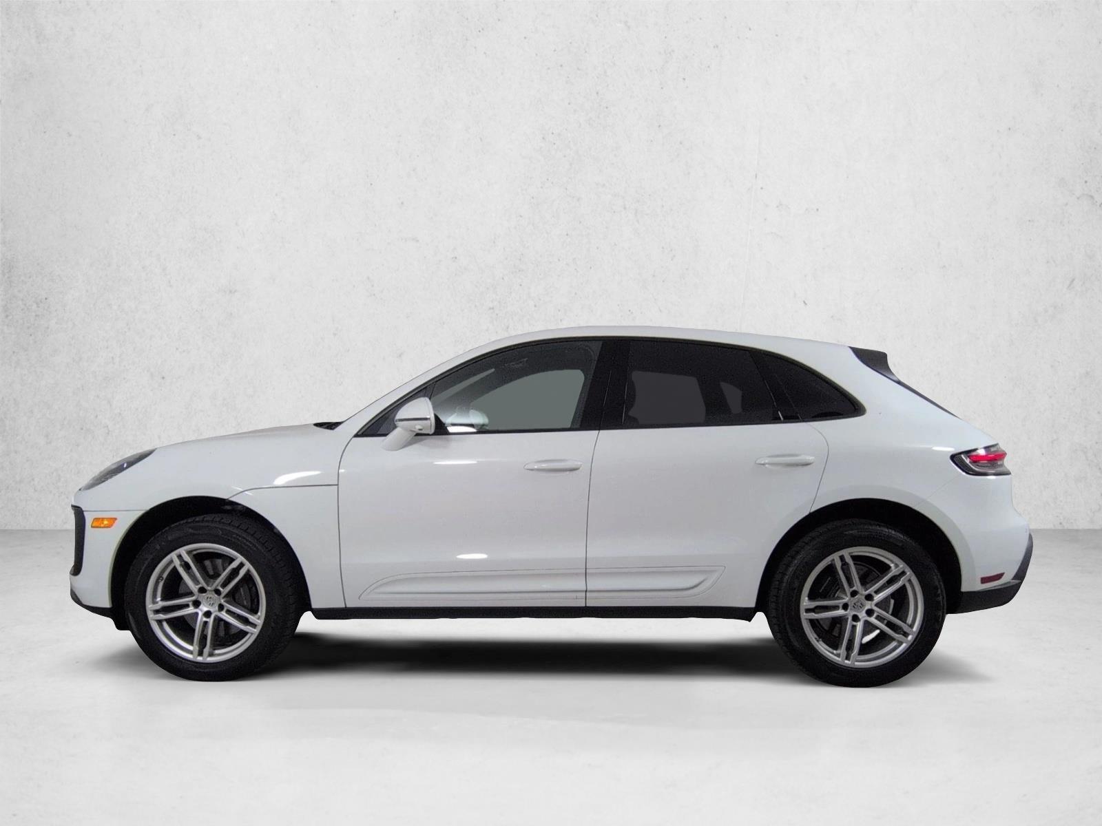 Thumbnail: 2025 Porsche Macan - 2