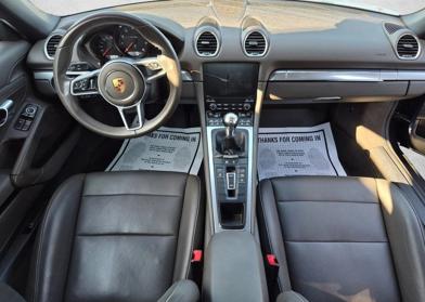 2021 Porsche 718 Boxster