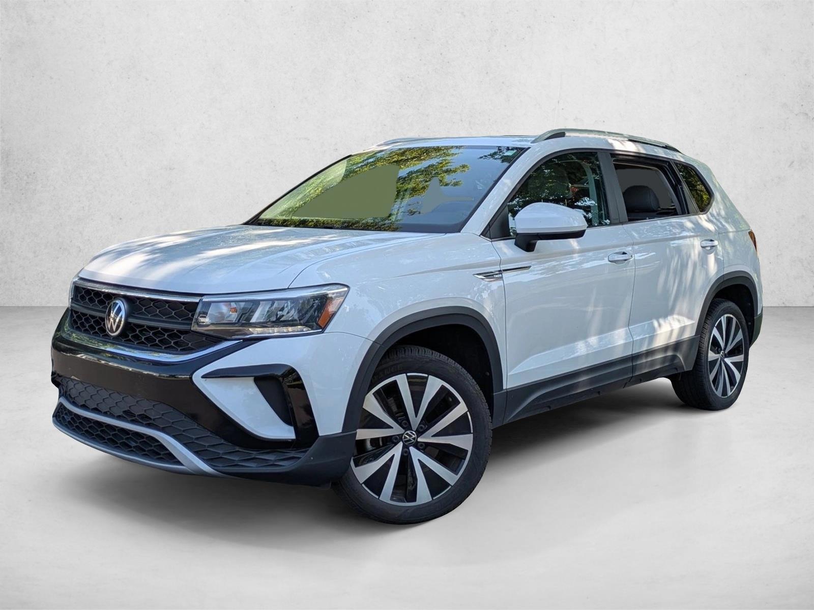 Thumbnail: 2022 Volkswagen Taos - 1