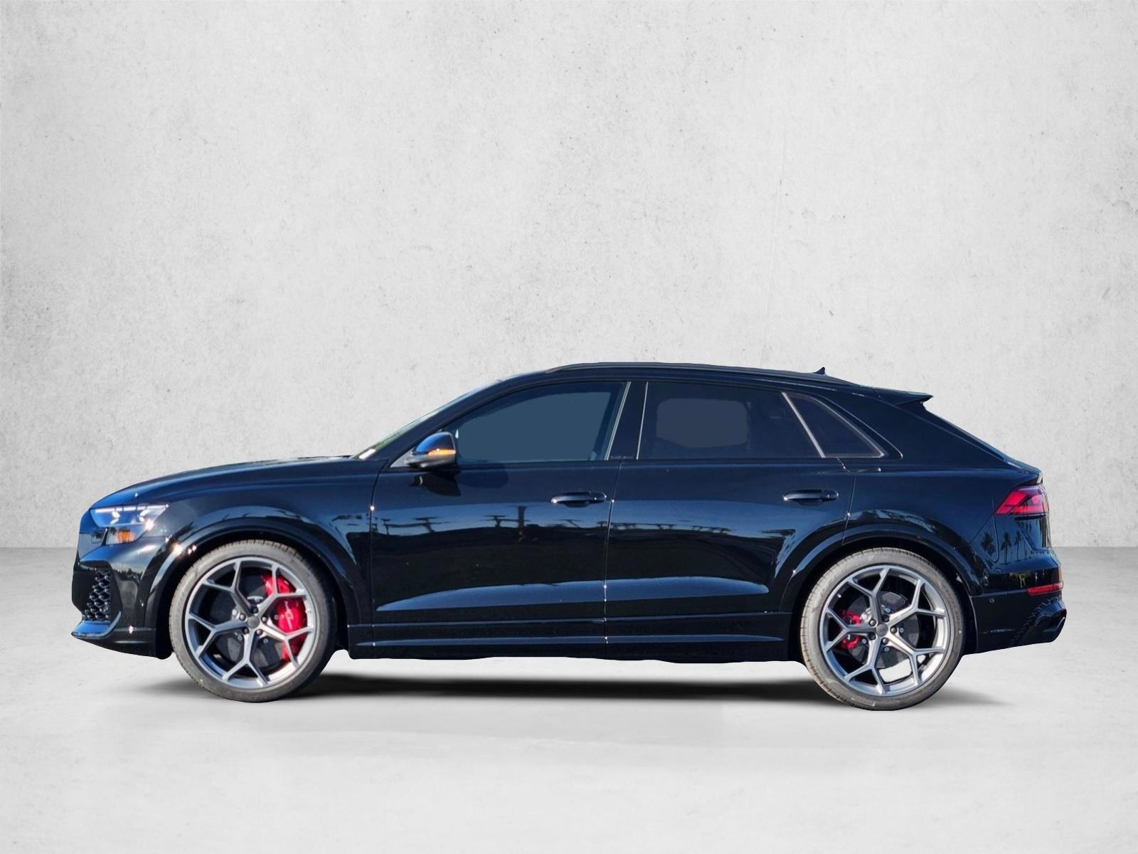Thumbnail: 2026 Audi RS Q8 - 2