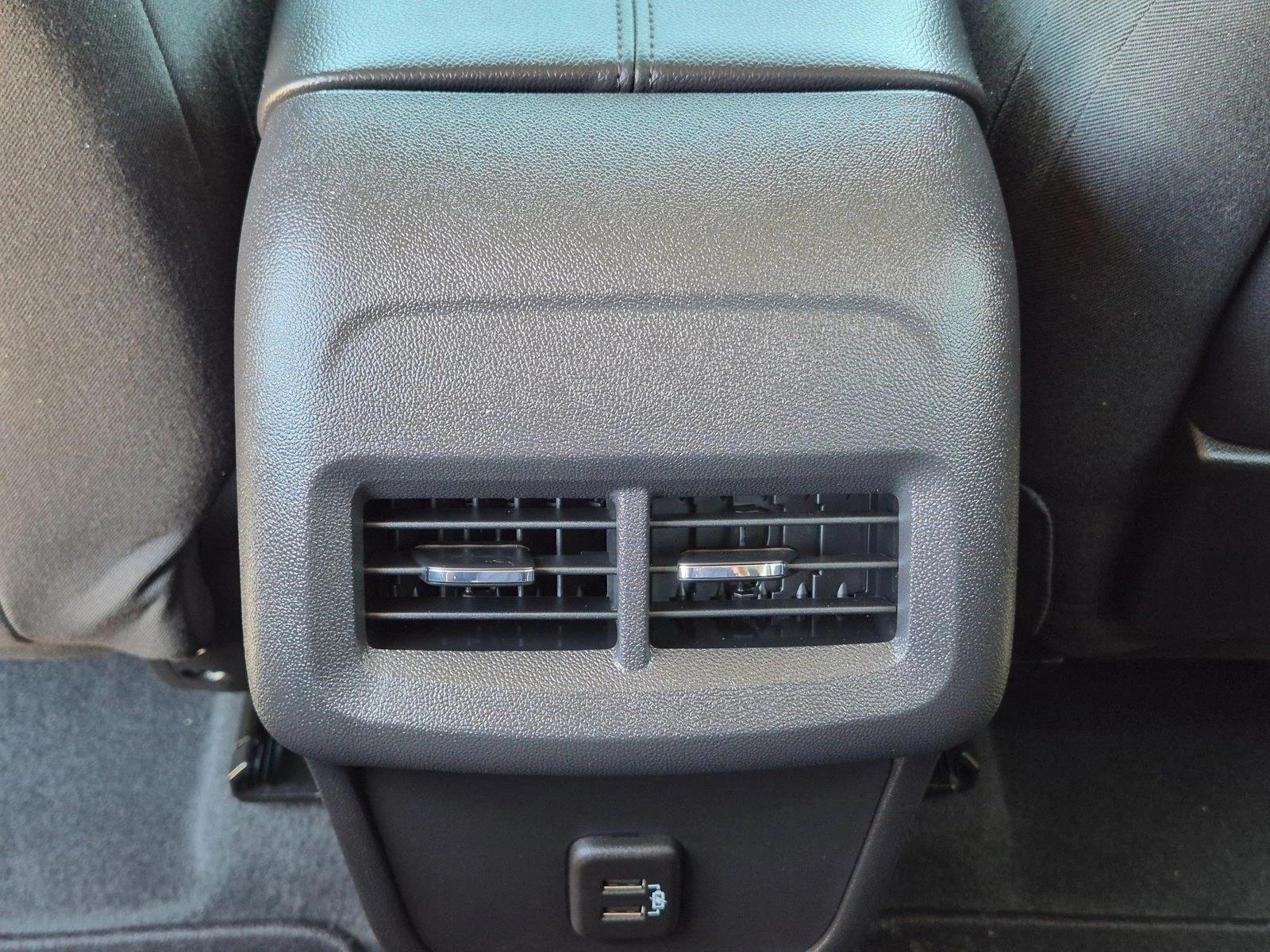 2024 GMC Terrain SLE - Photo 17