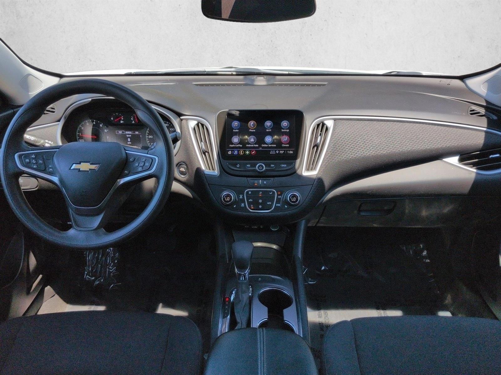 Thumbnail: 2023 Chevrolet Malibu - 4