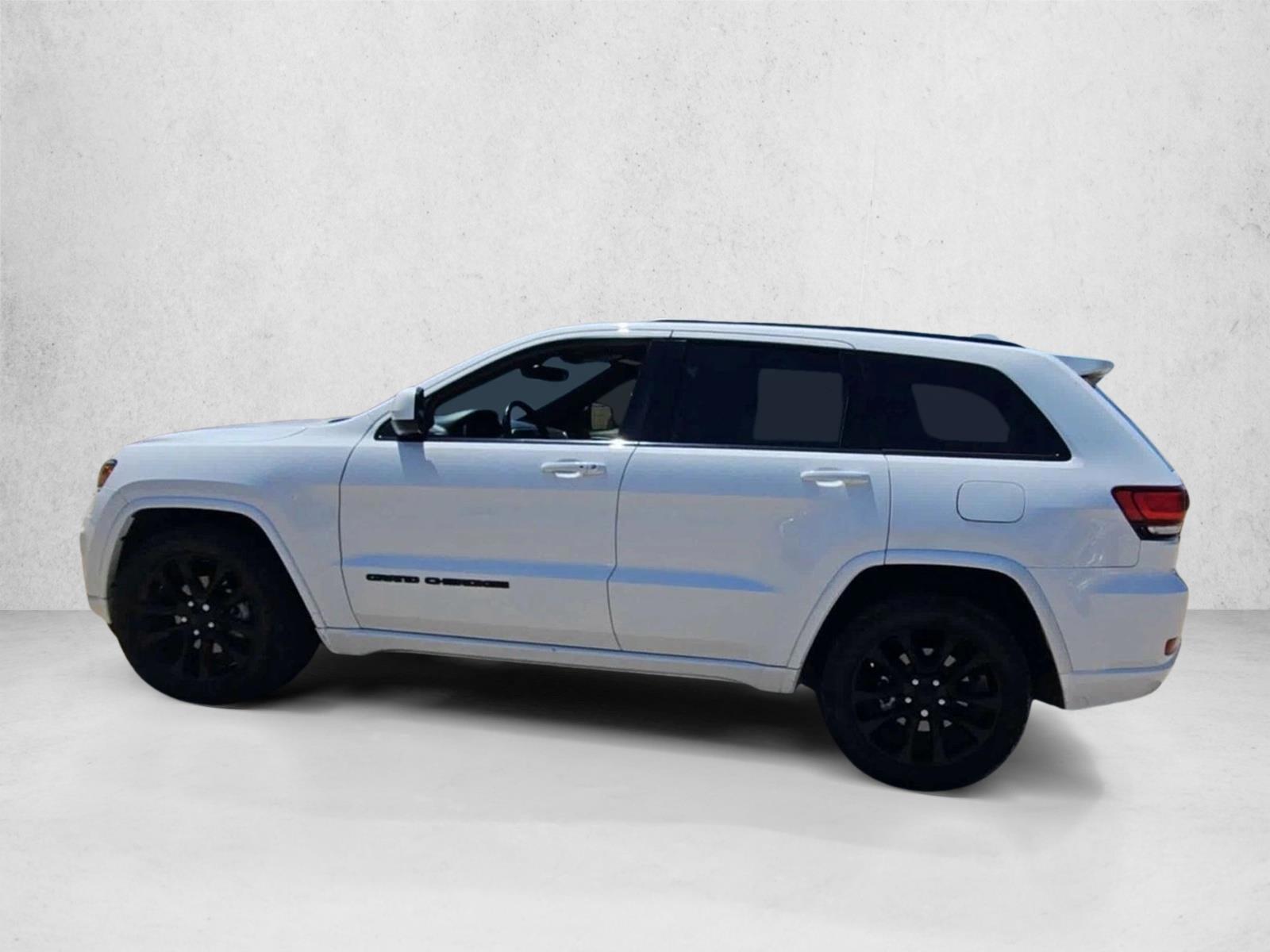 Thumbnail: 2020 Jeep Grand Cherokee - 4