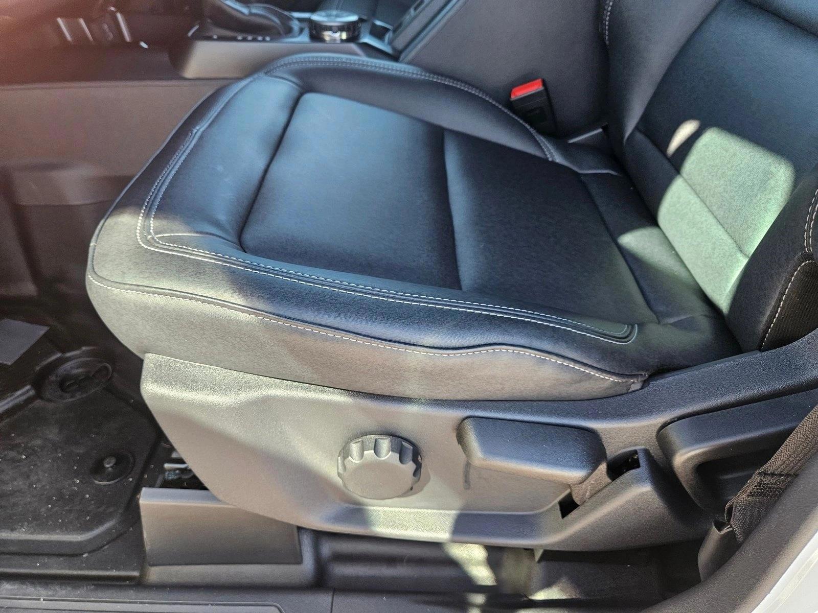 Thumbnail: 2025 Ford Bronco - 4