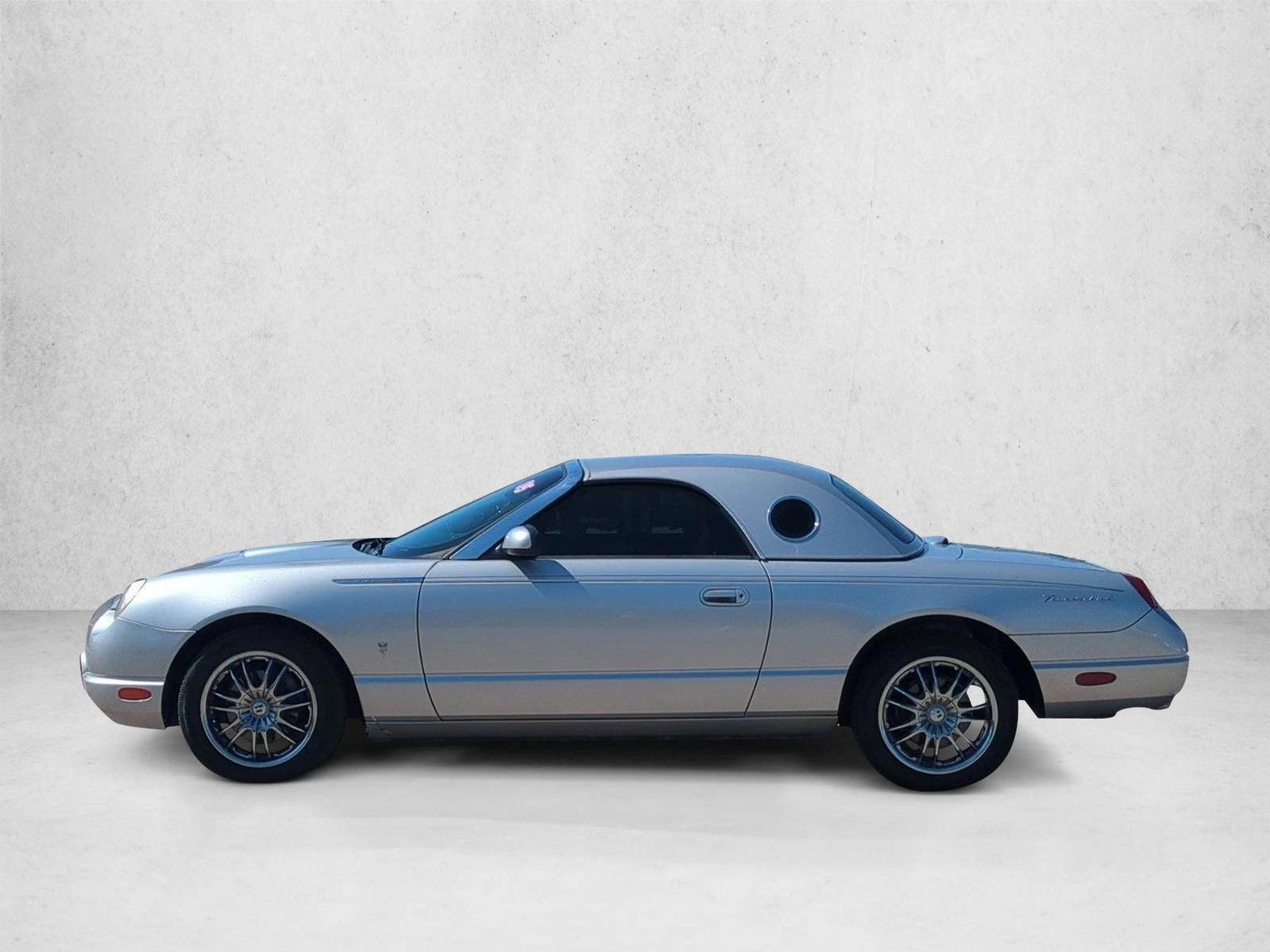 Thumbnail: 2005 Ford Thunderbird - 2