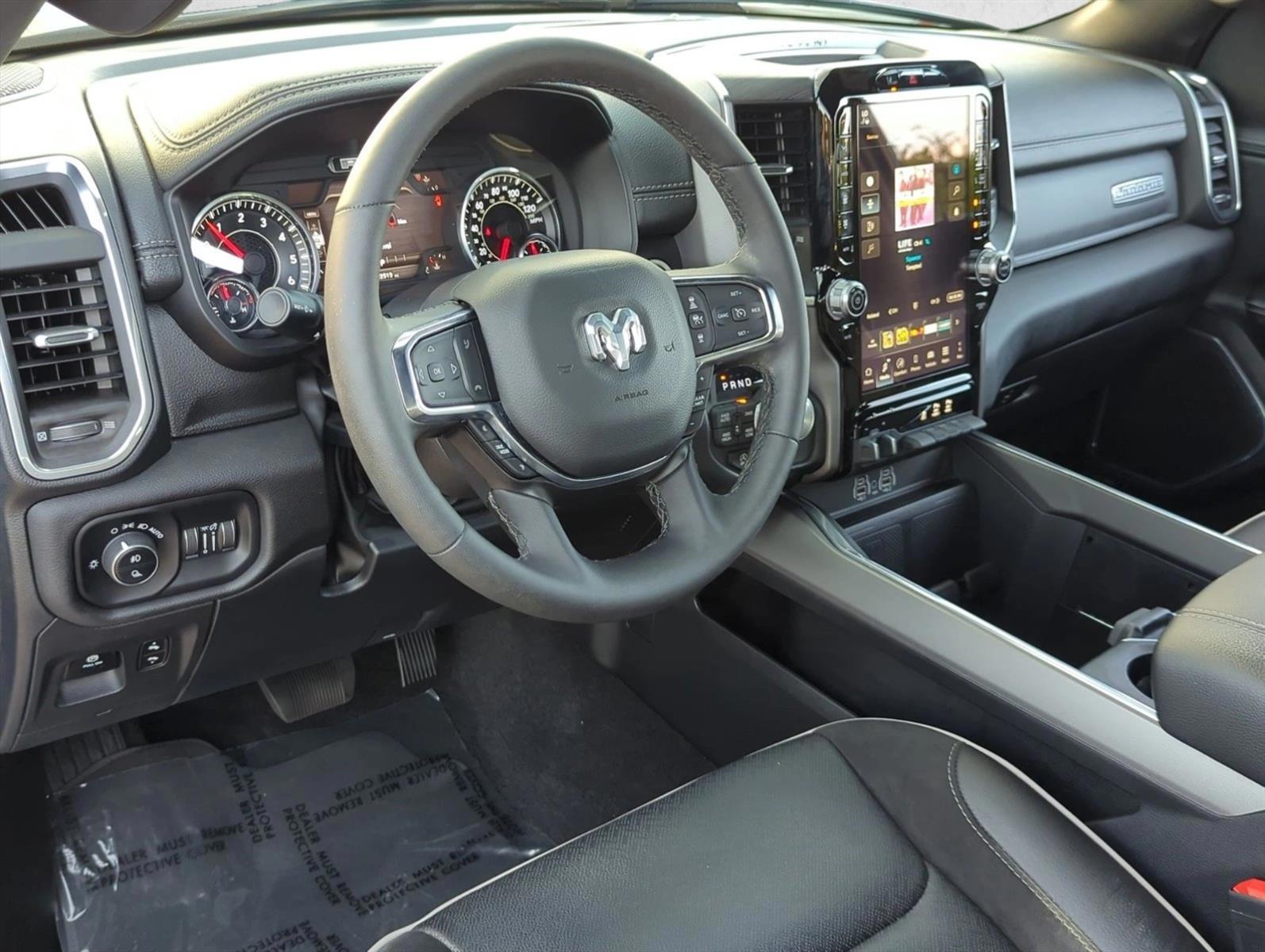 Thumbnail: 2025 RAM 1500 - 3