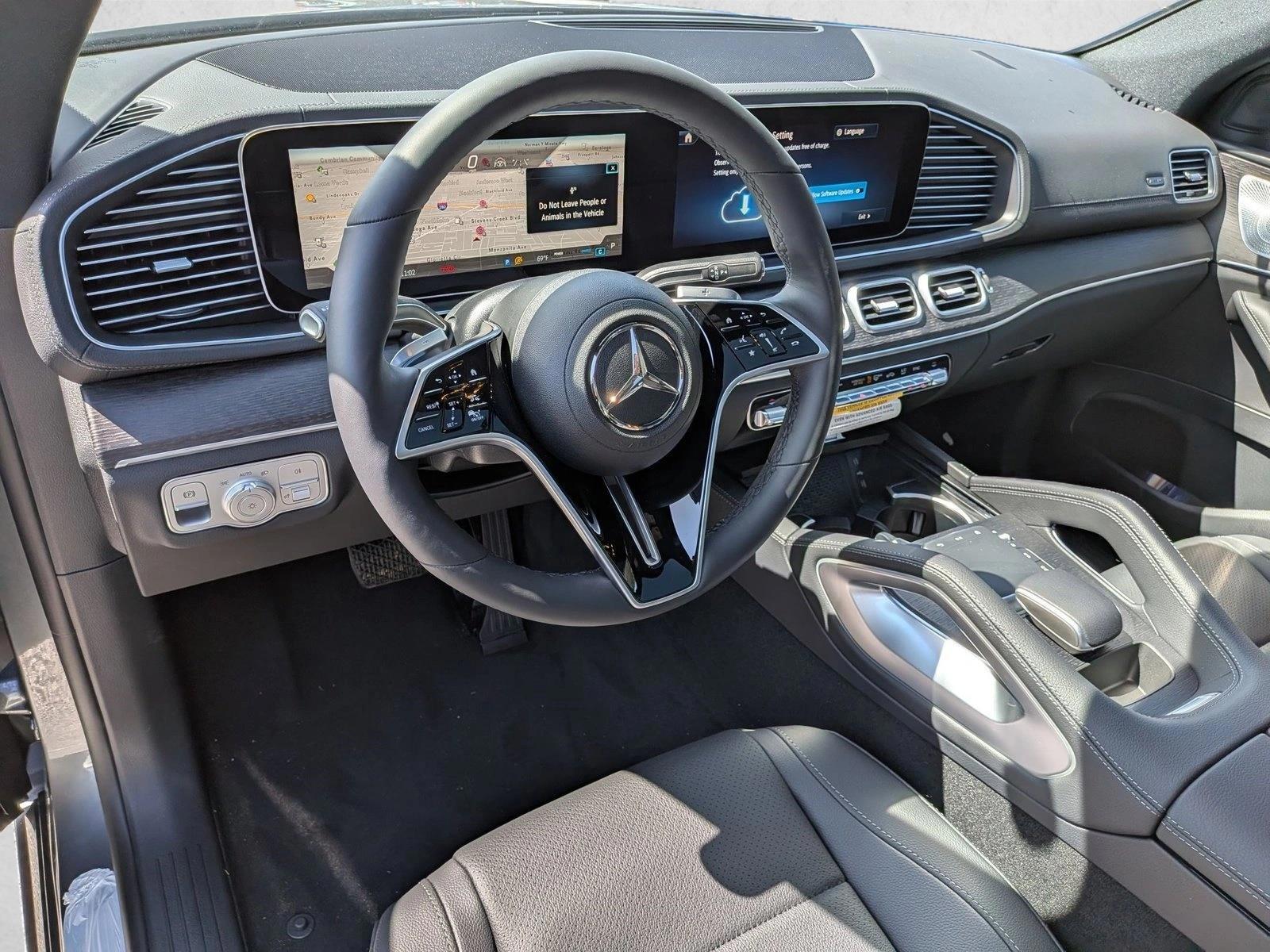 Thumbnail: 2026 Mercedes-Benz GLE - 3