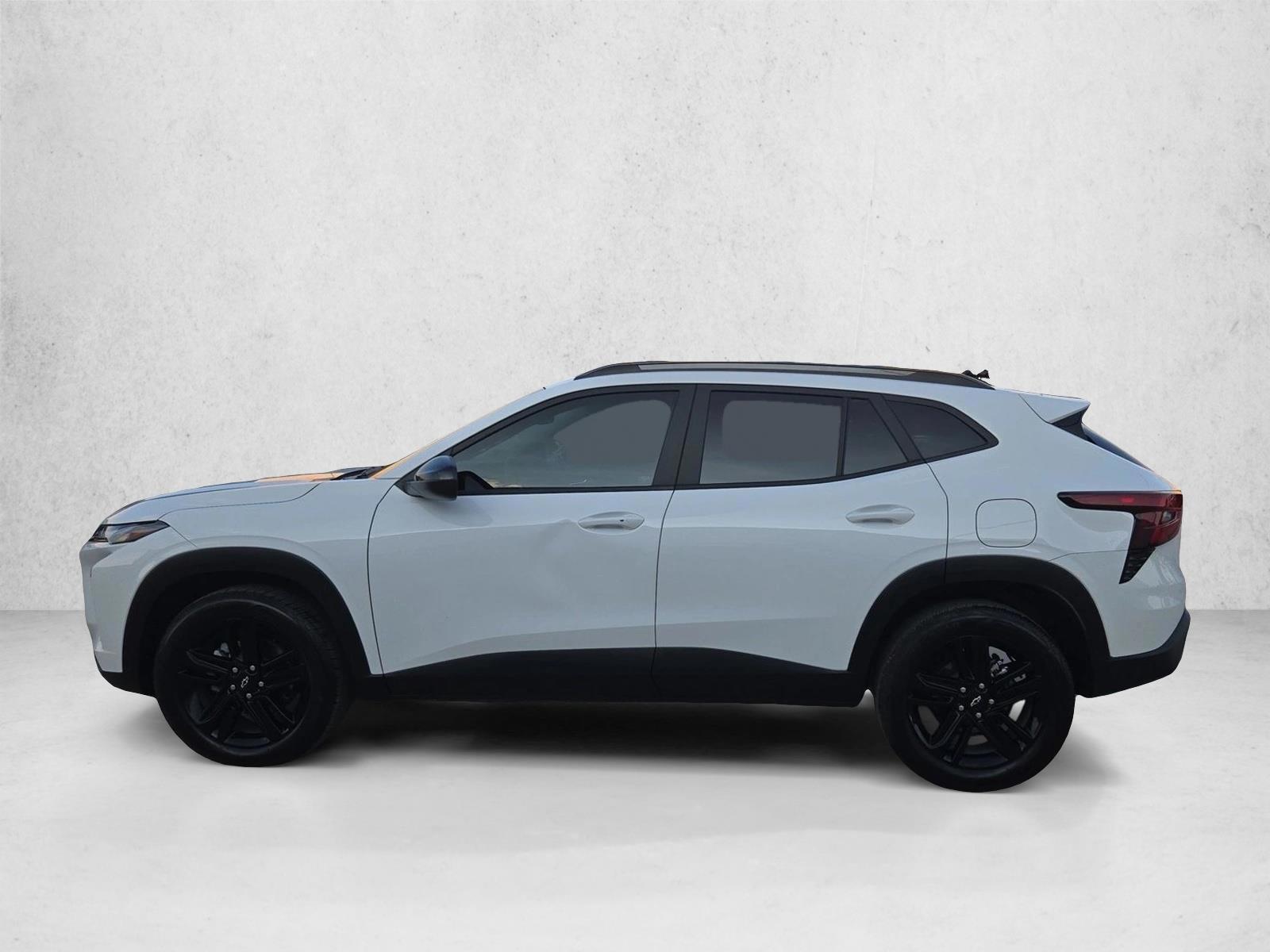 Thumbnail: 2025 Chevrolet Trax - 2