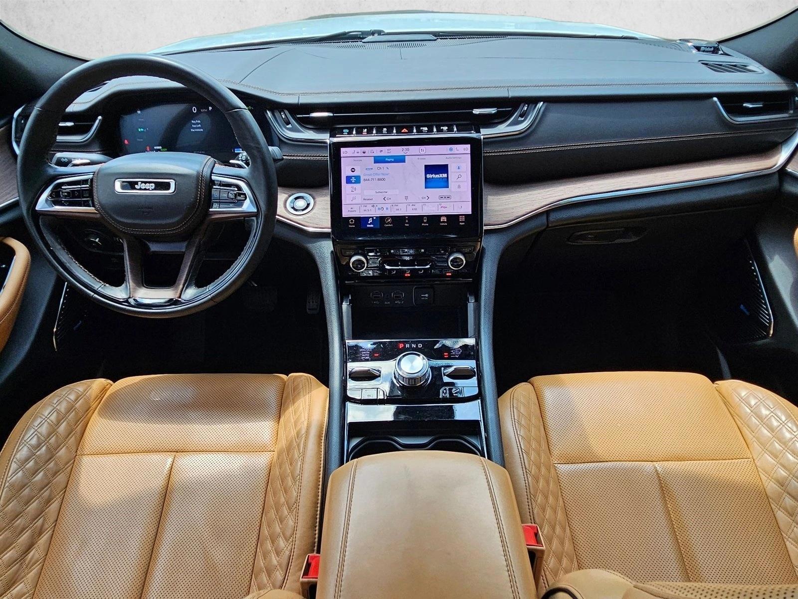 Thumbnail: 2022 Jeep Grand Cherokee - 4