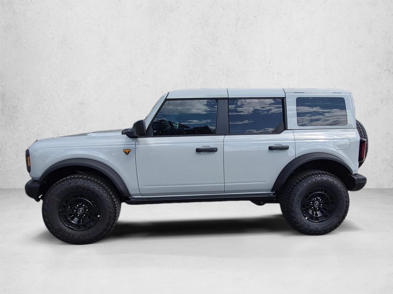 Thumbnail: 2026 Ford Bronco - 2