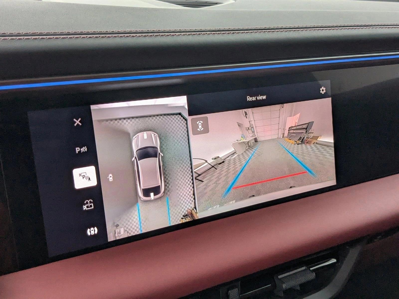 2025 Porsche Macan Base - Photo 16