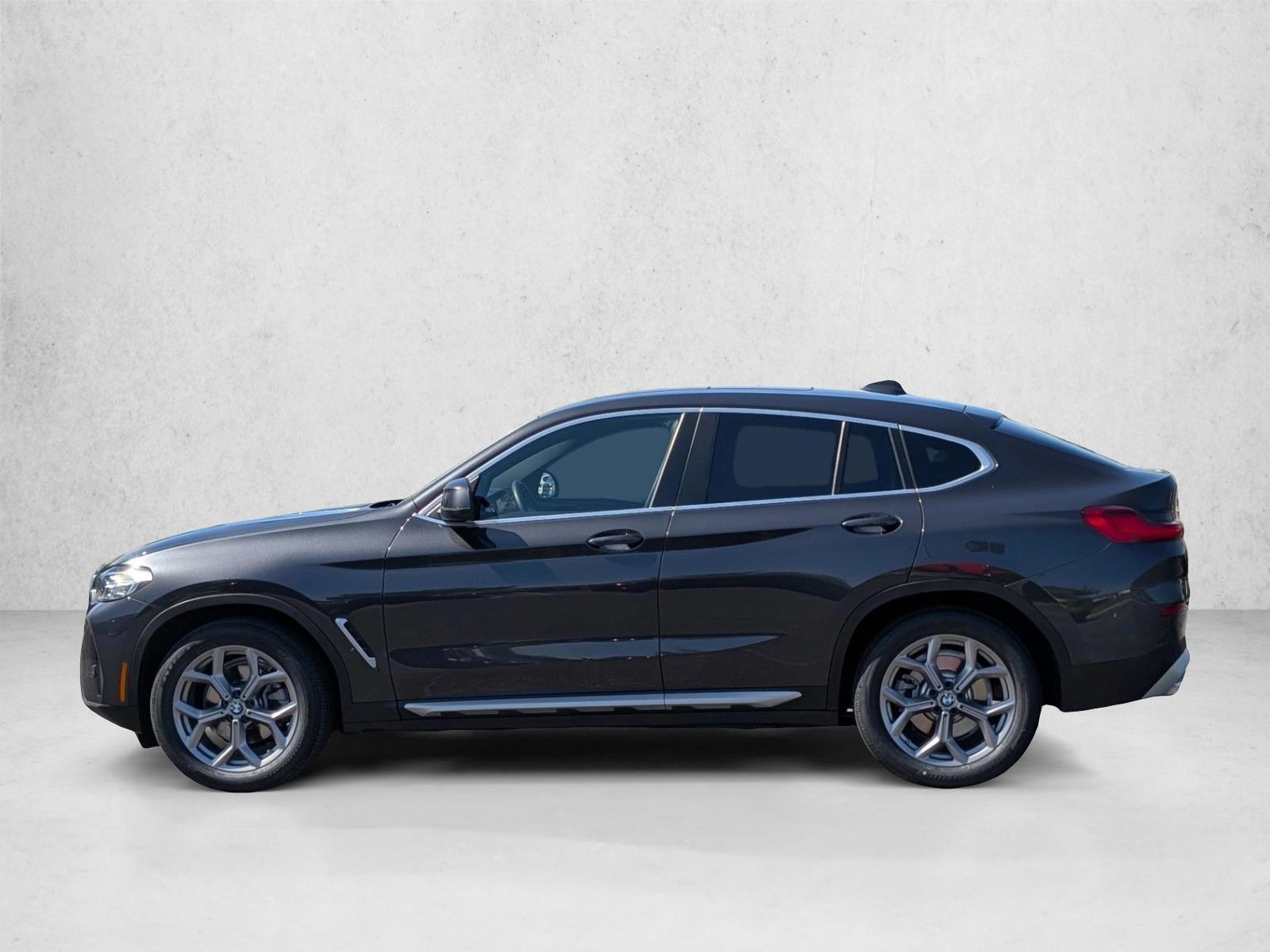 Thumbnail: 2023 BMW X4 - 2