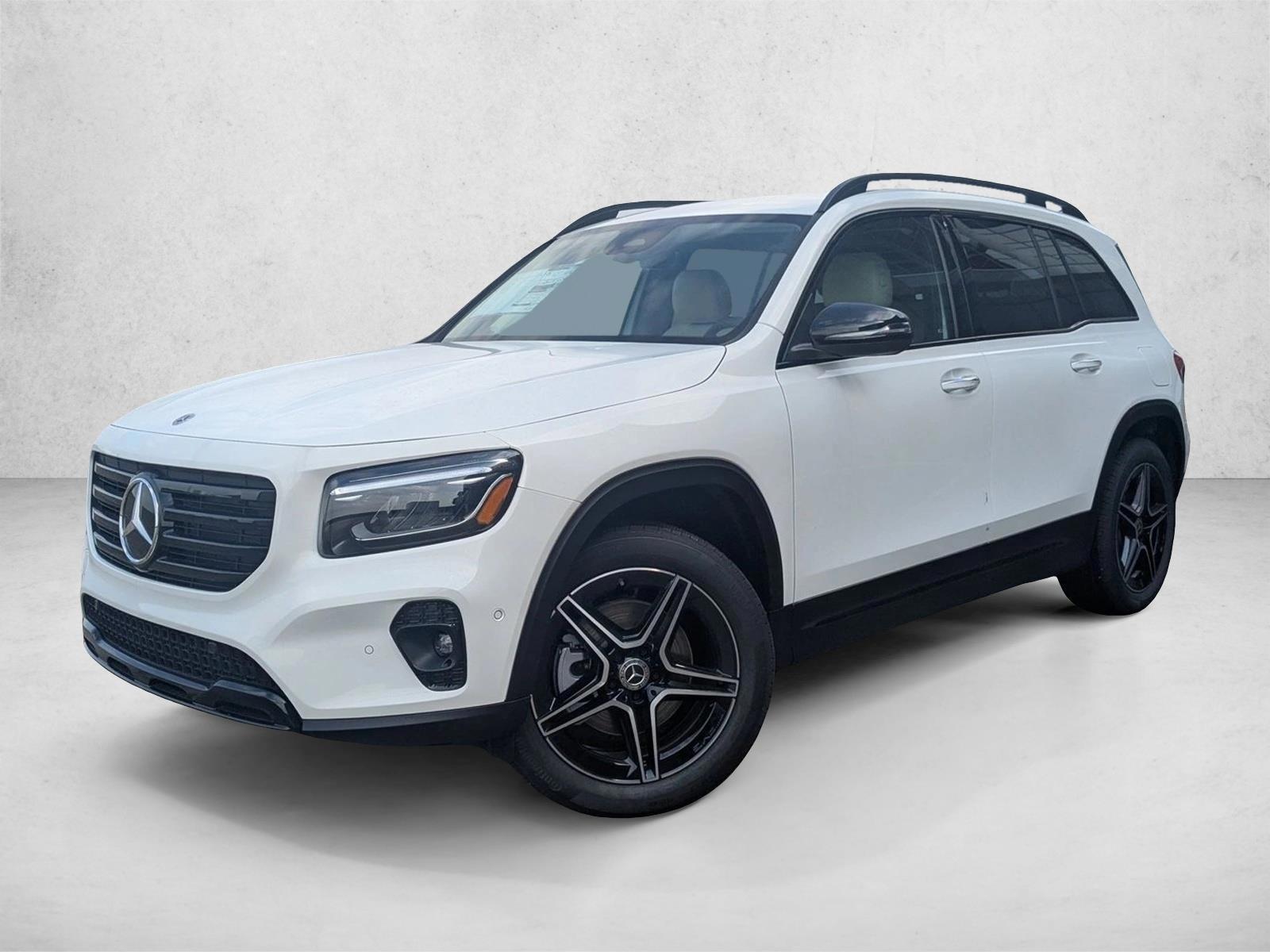 2026 Mercedes-Benz GLB GLB 250's photo