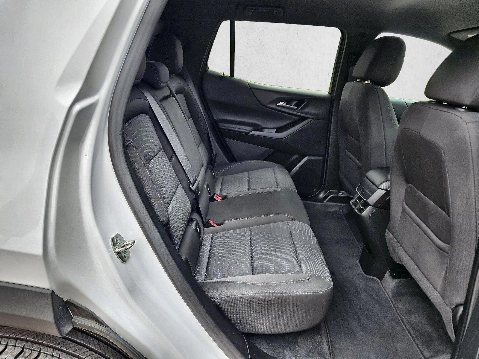 2025 Chevrolet Equinox LT - Photo 19
