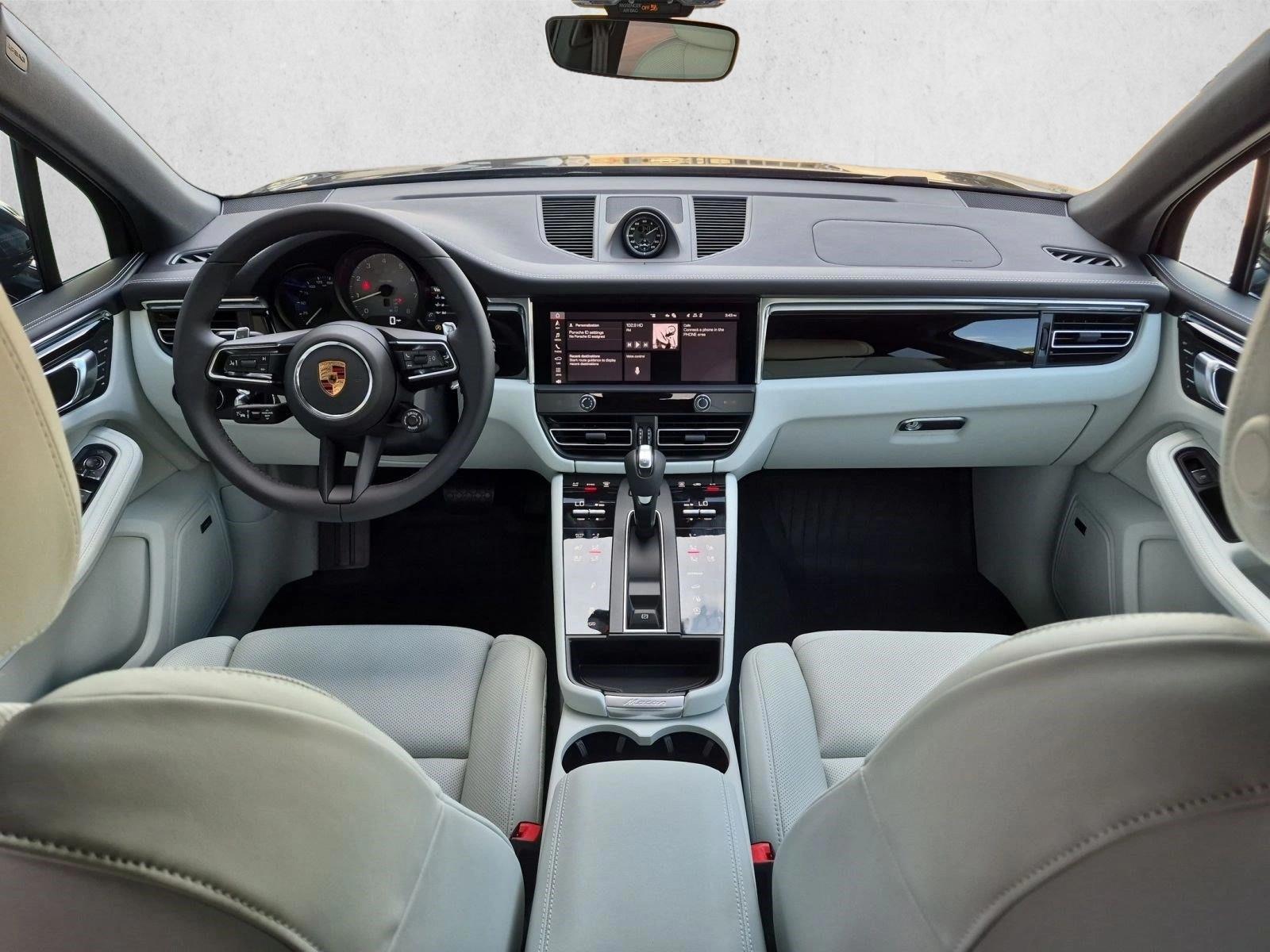 Thumbnail: 2026 Porsche Macan - 5