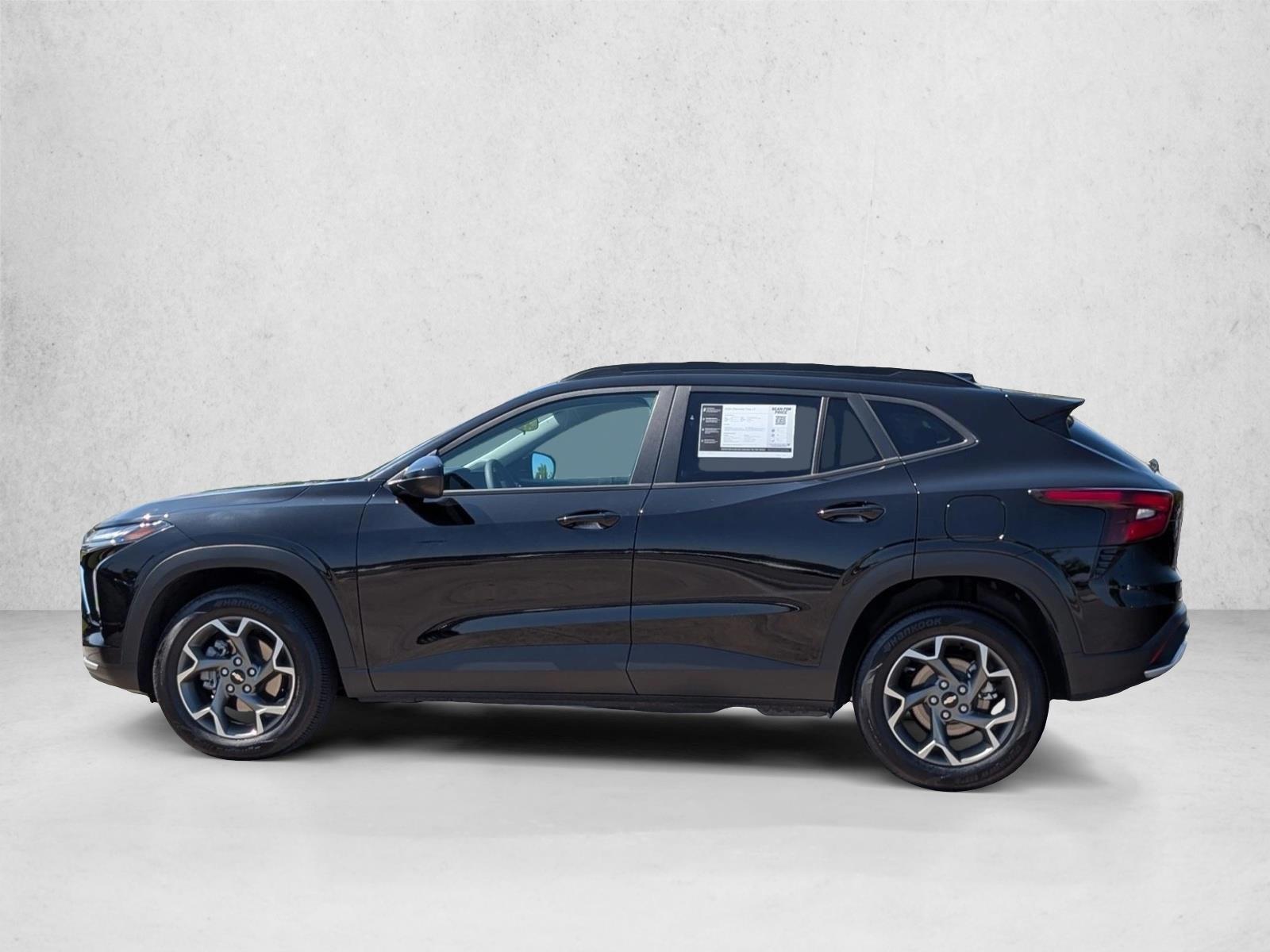 Thumbnail: 2025 Chevrolet Trax - 2
