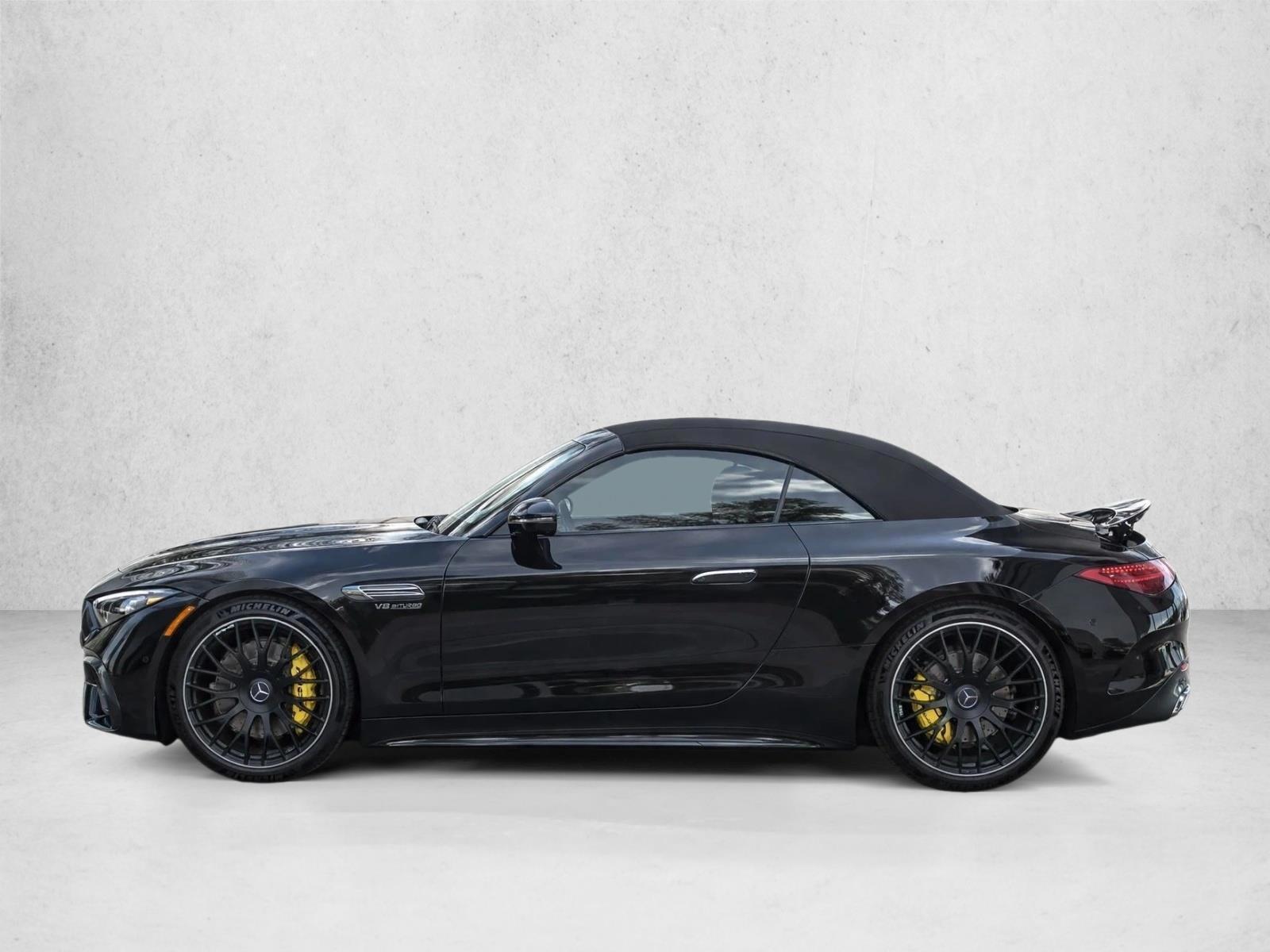 Thumbnail: 2022 Mercedes-Benz SL-Class - 2