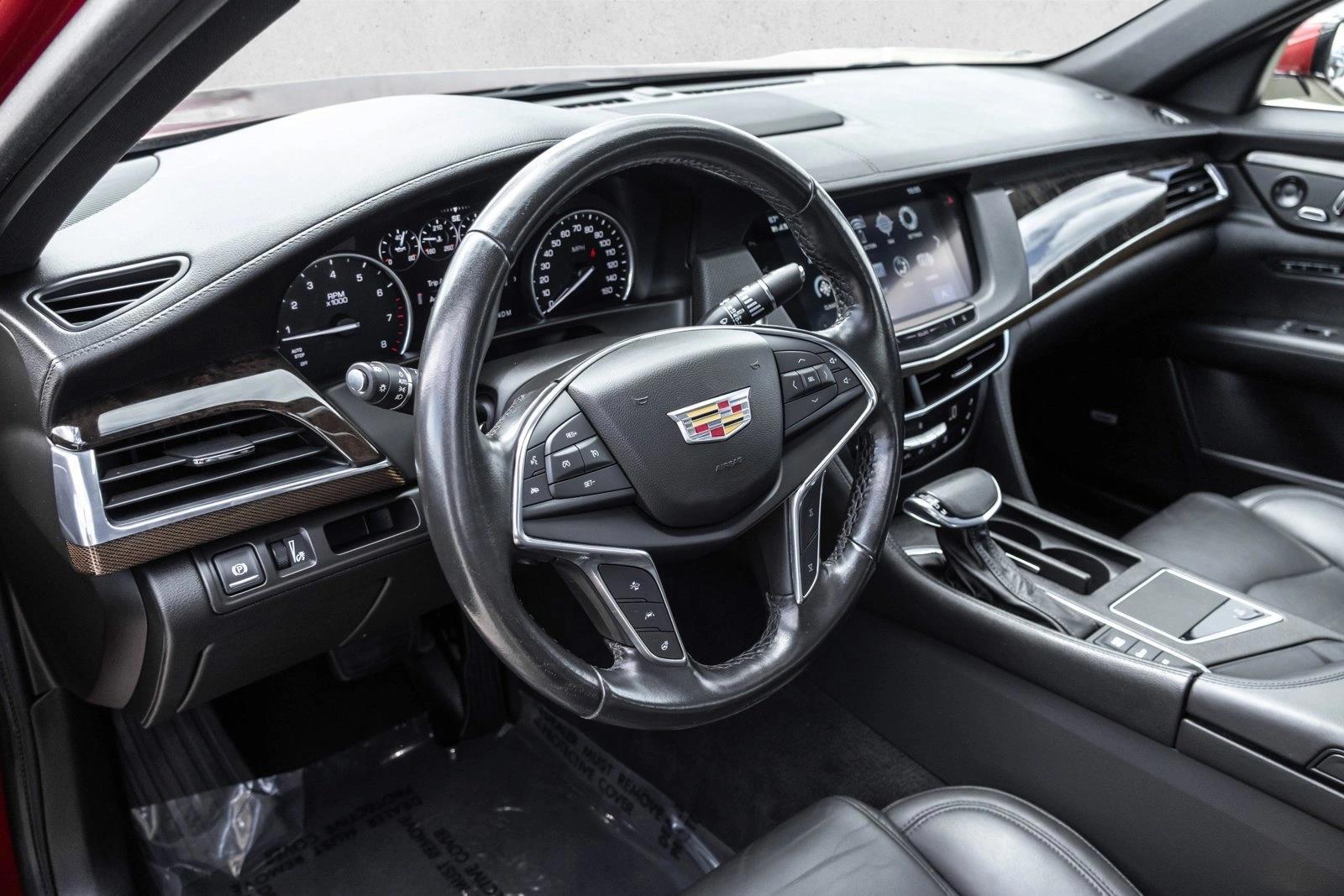 Thumbnail: 2018 Cadillac CT6 - 3