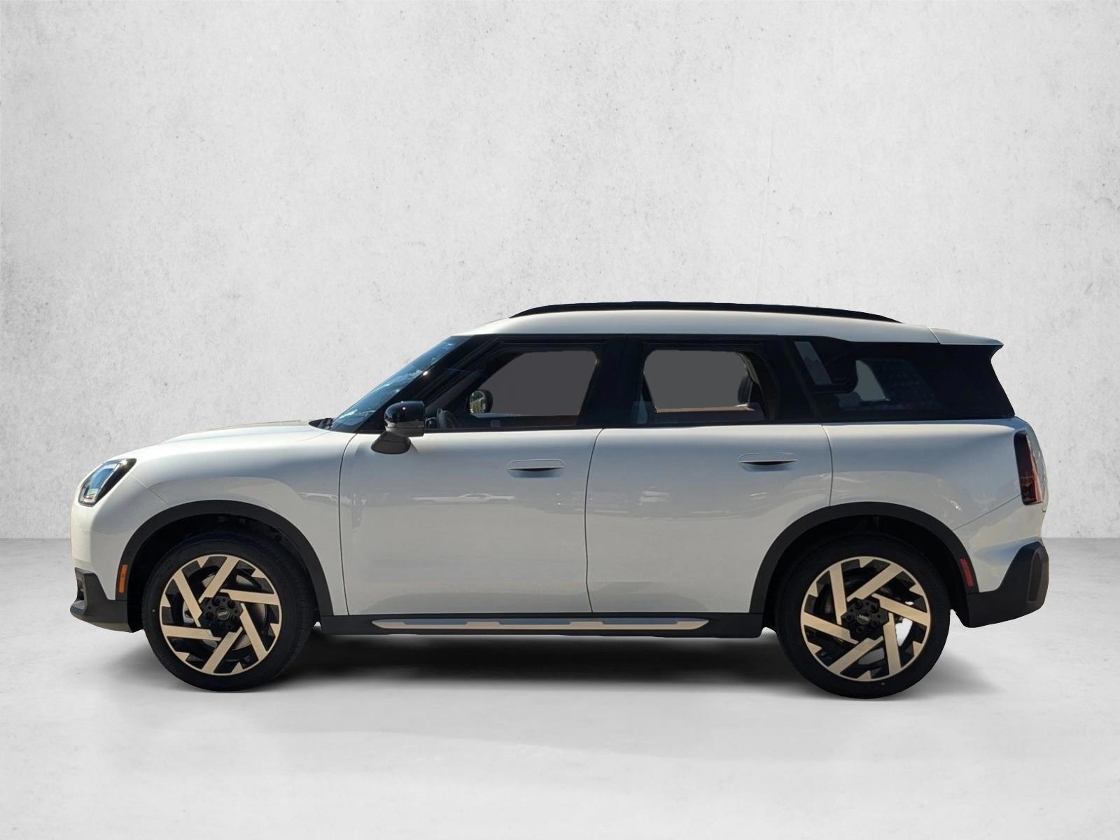 Thumbnail: 2027 MINI Cooper Countryman - 2