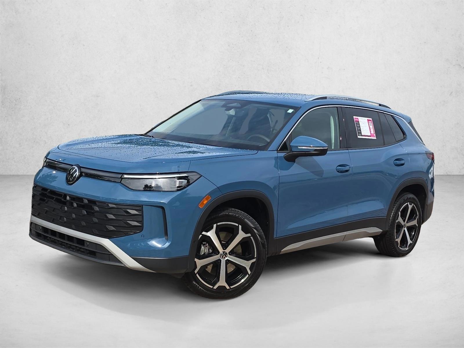 Thumbnail: 2025 Volkswagen Tiguan - 1