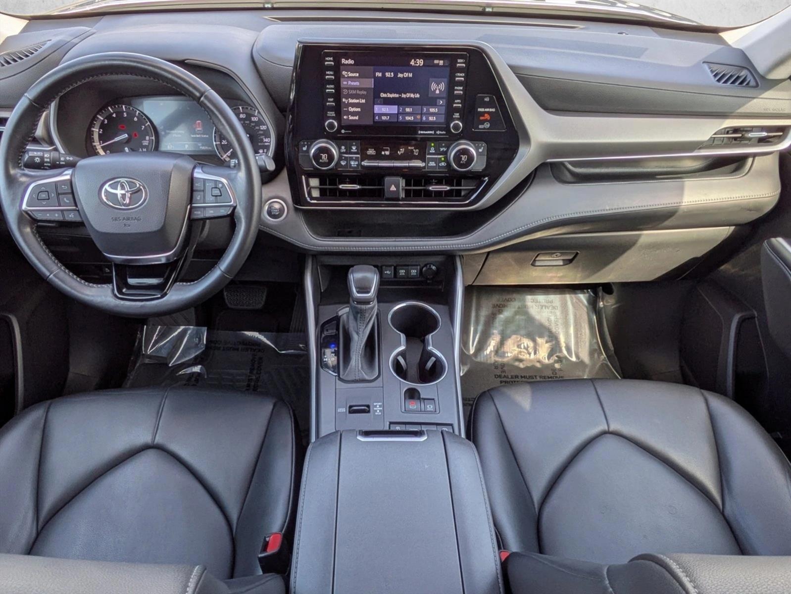 Thumbnail: 2021 Toyota Highlander - 3