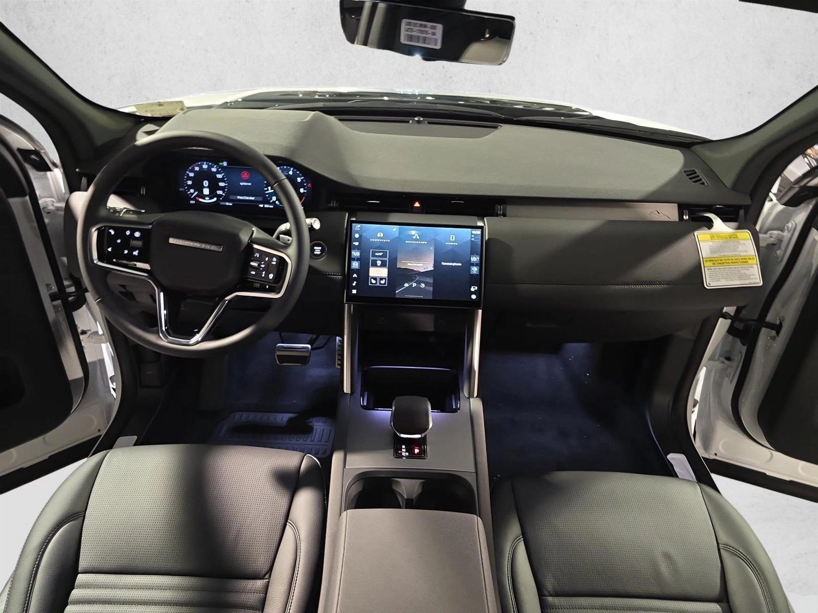 Thumbnail: 2026 Land Rover Discovery Sport - 3