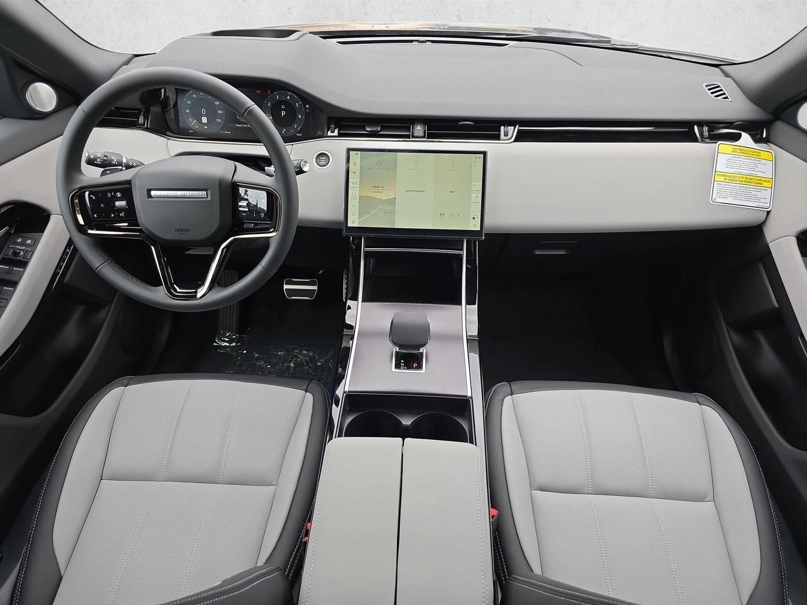Thumbnail: 2026 Land Rover Range Rover Evoque - 3