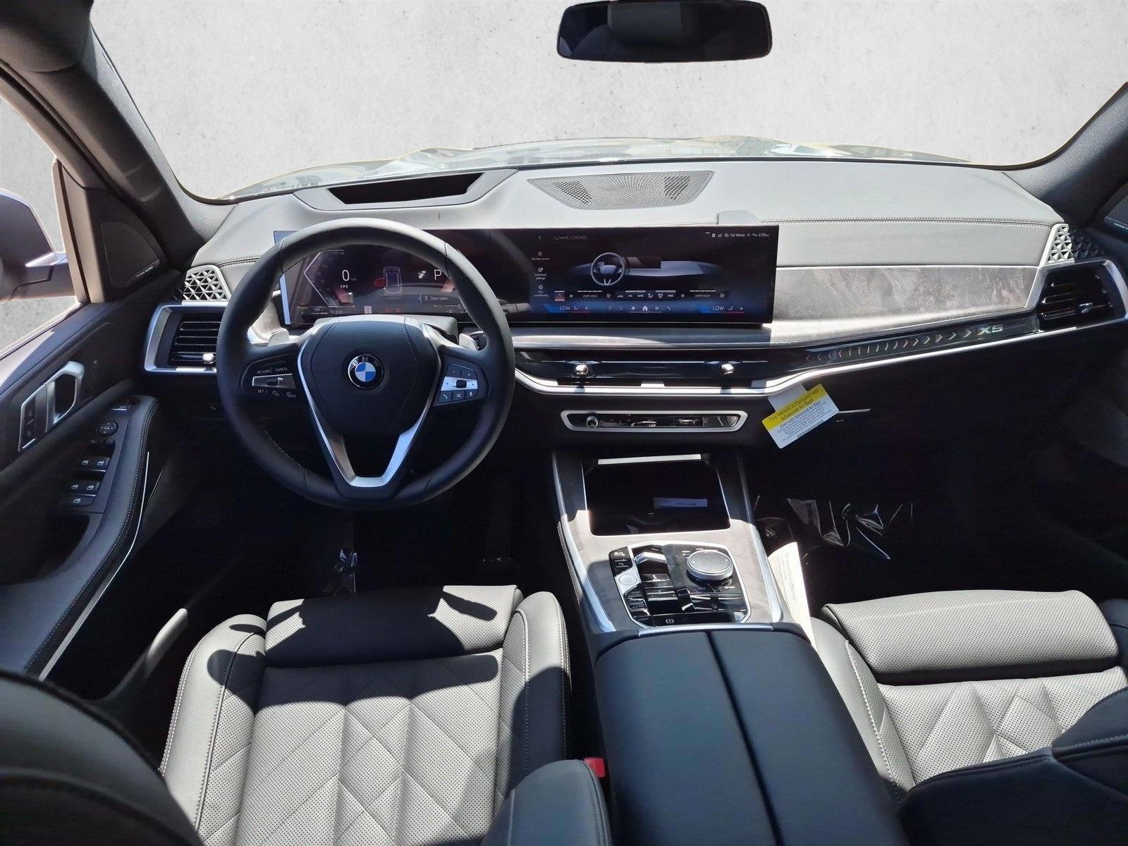 Thumbnail: 2026 BMW X5 - 3