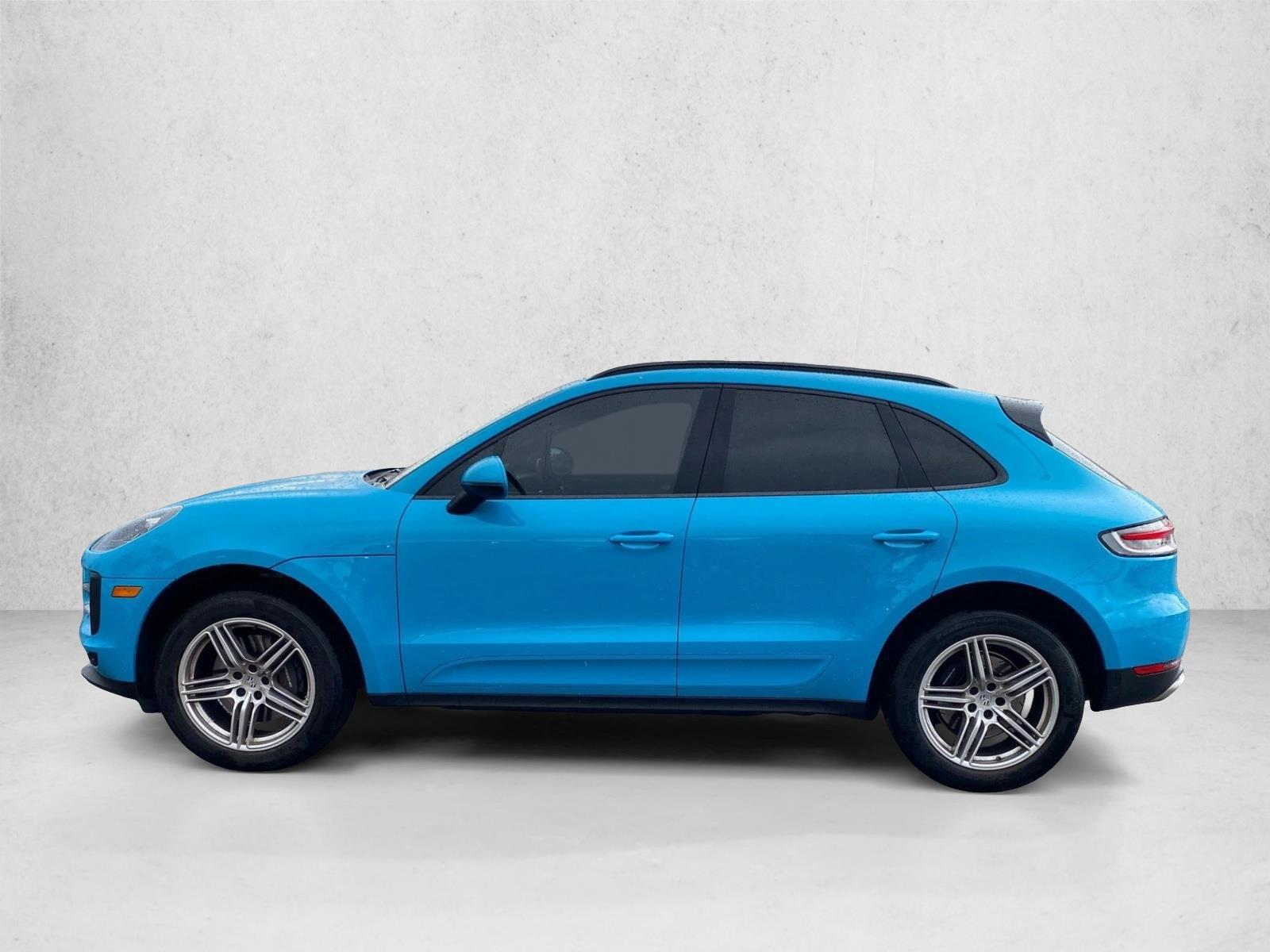 Thumbnail: 2021 Porsche Macan - 2