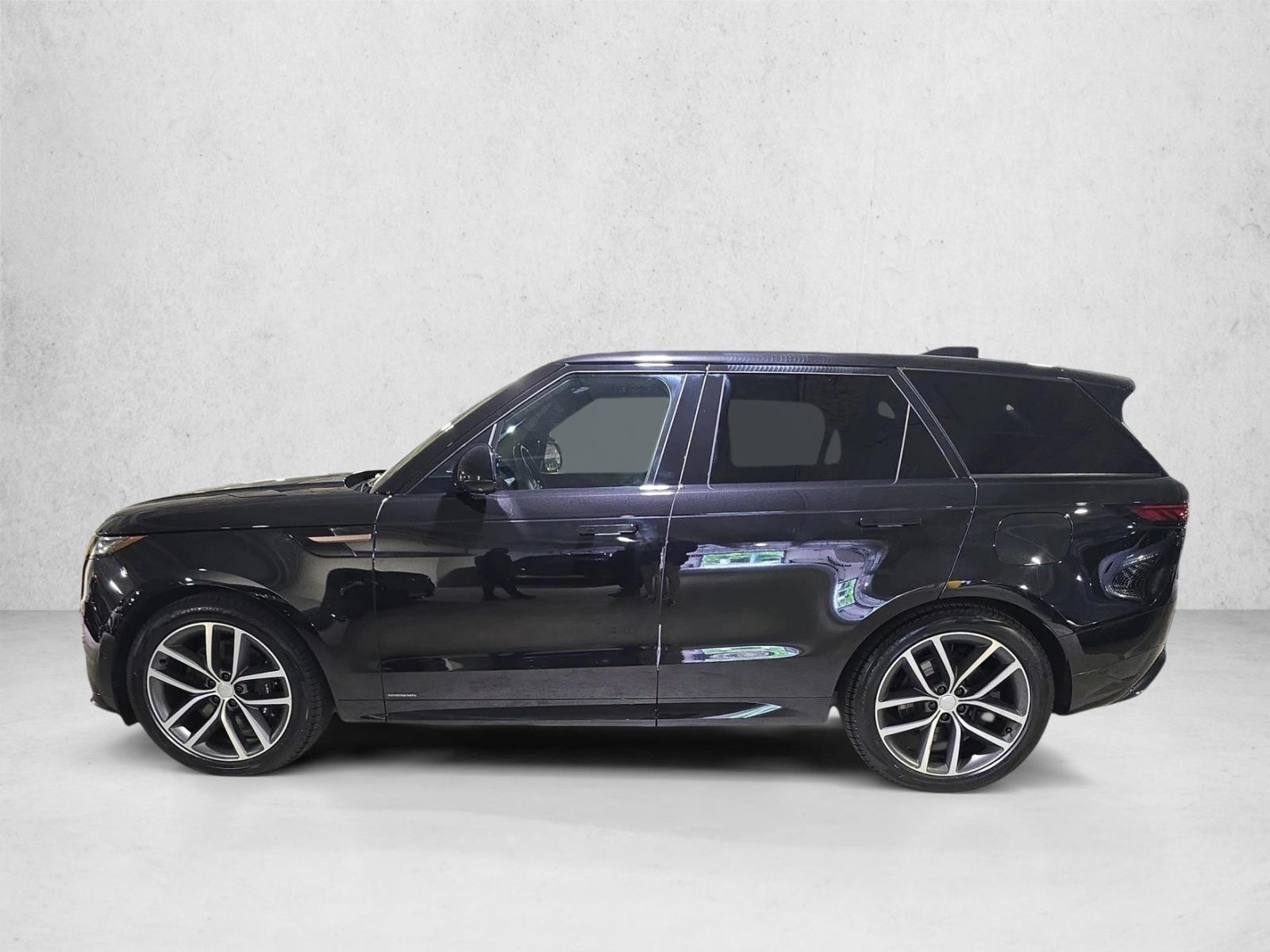Thumbnail: 2025 Land Rover Range Rover Sport - 2