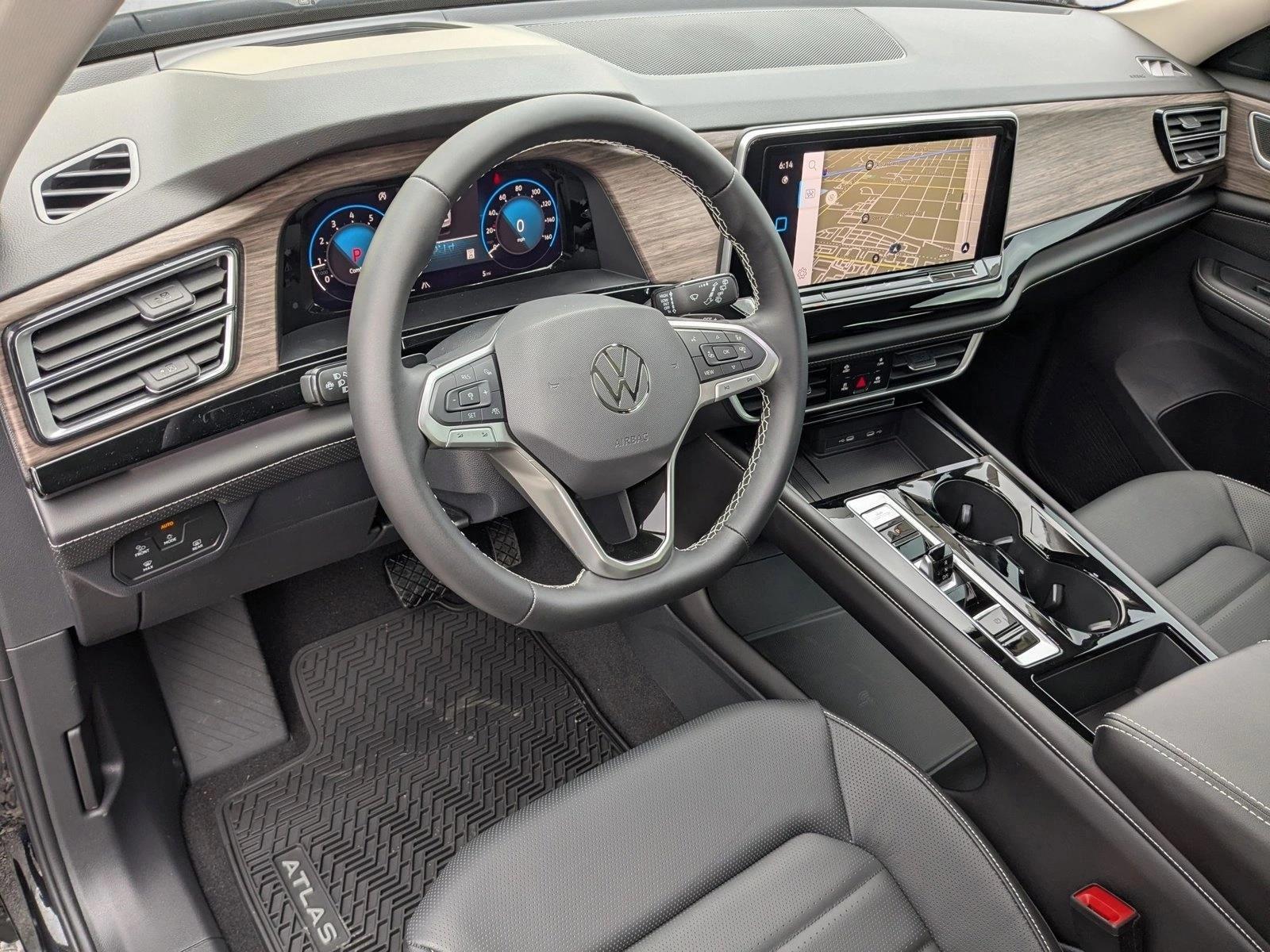 Thumbnail: 2026 Volkswagen Atlas - 3