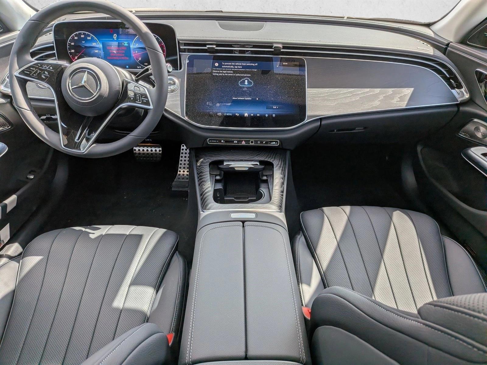 Thumbnail: 2026 Mercedes-Benz E-Class - 4