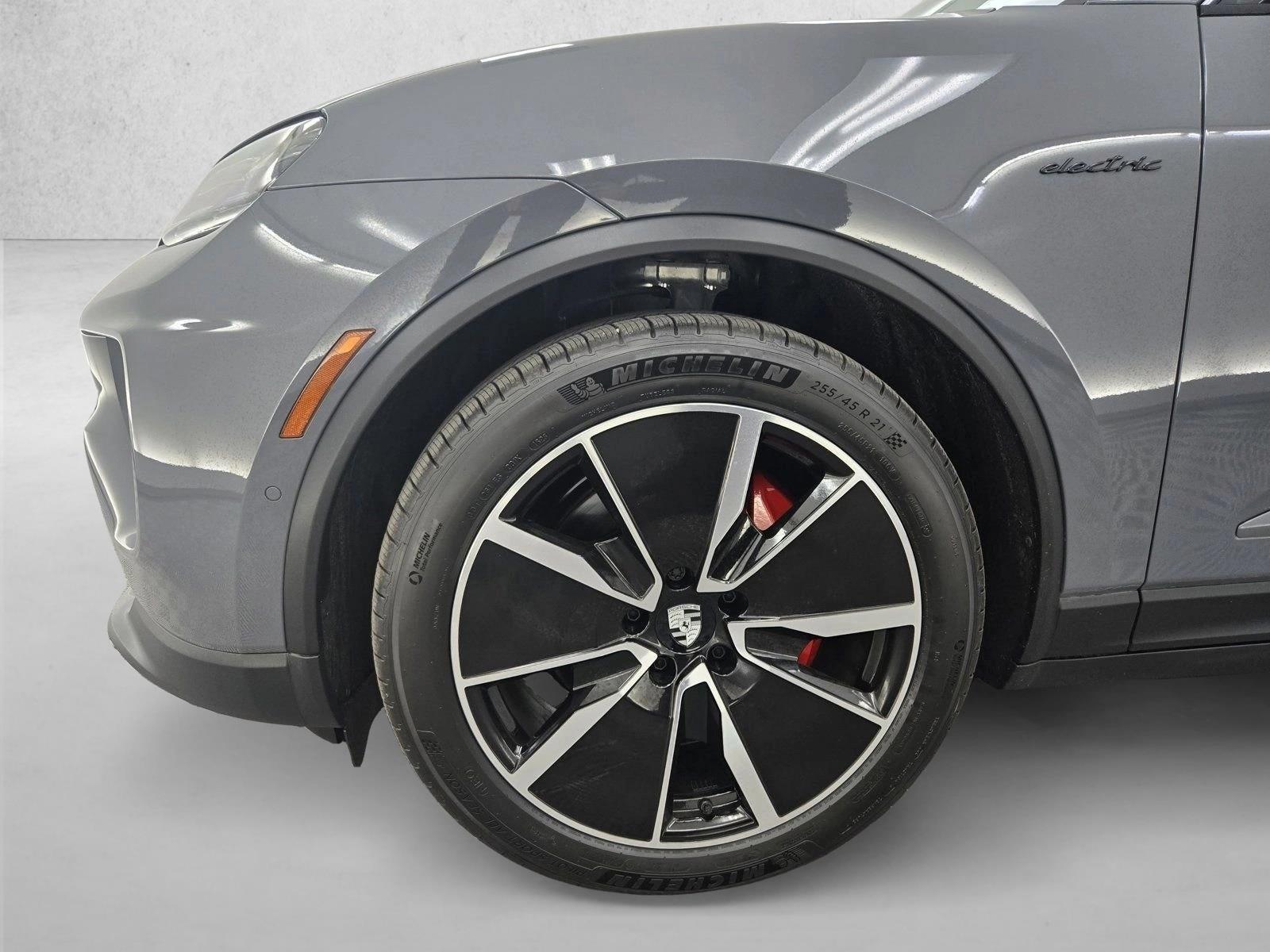 2025 Porsche Macan S - Photo 13