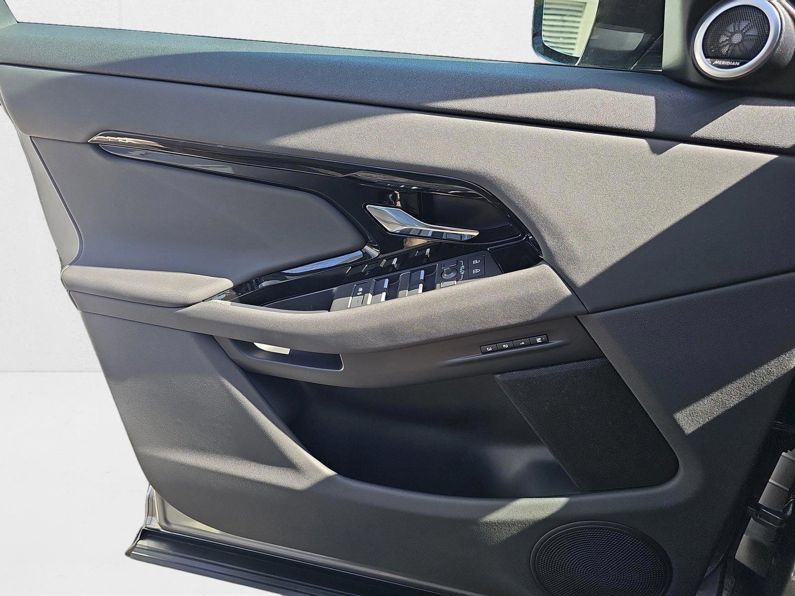 2026 Land Rover Range Rover Evoque S - Photo 25