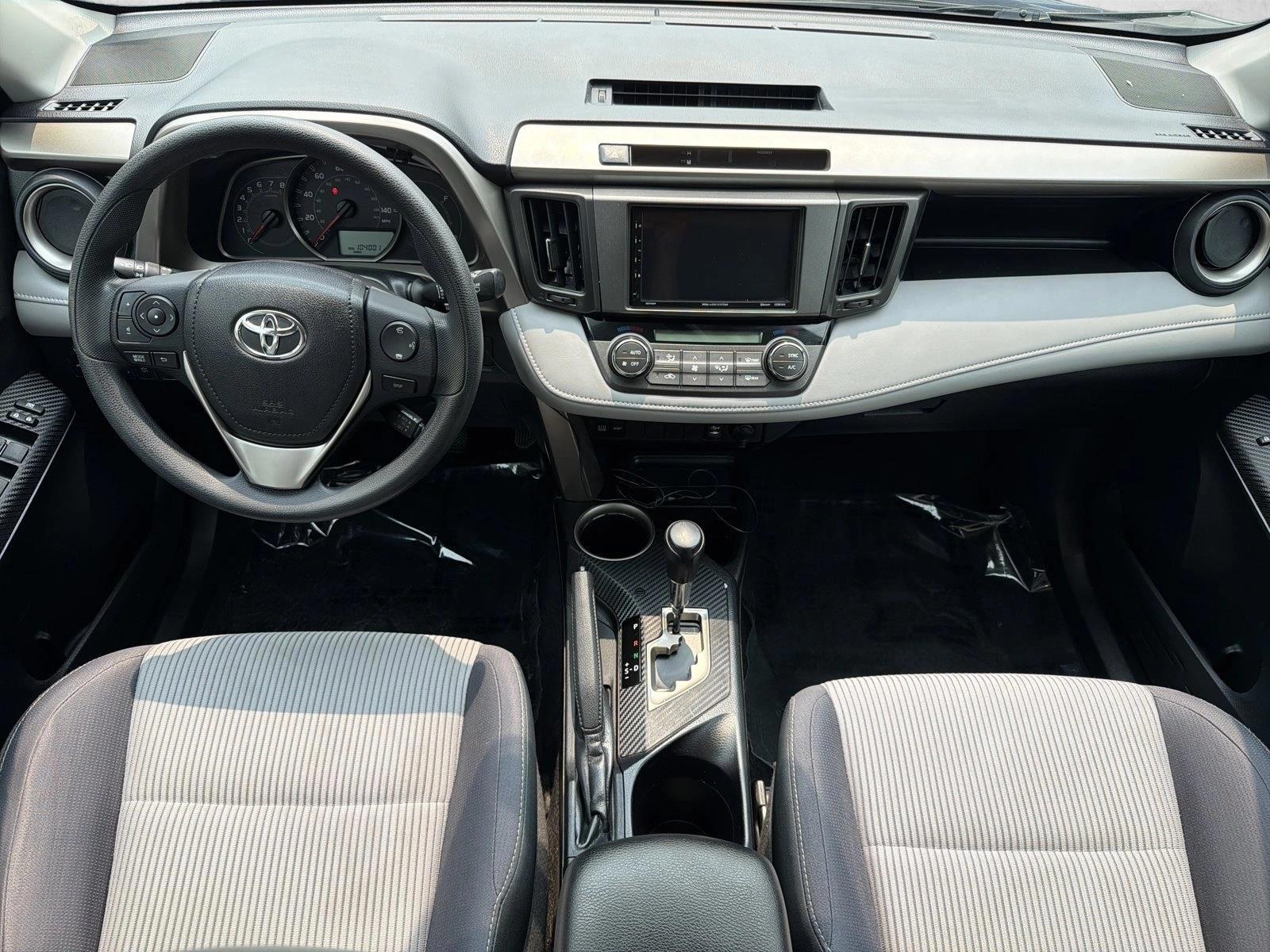 Thumbnail: 2014 Toyota RAV4 - 3