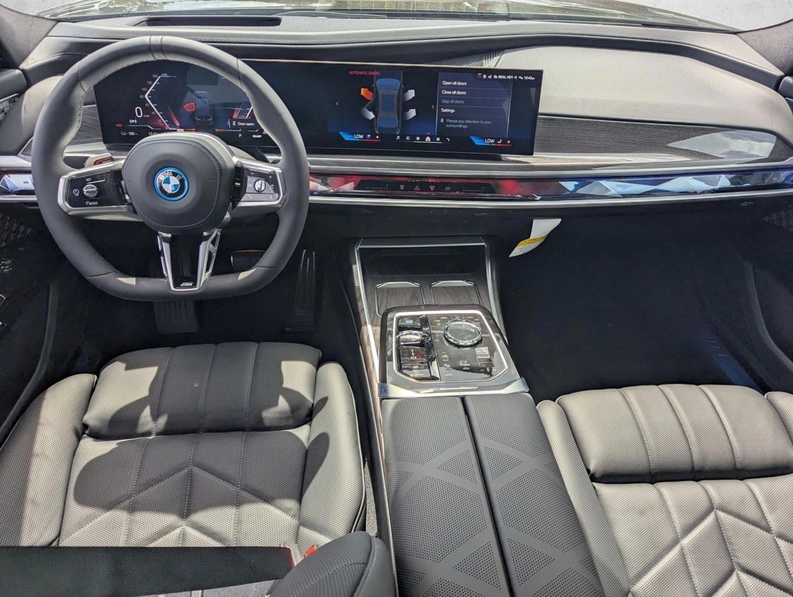 Thumbnail: 2026 BMW i7 - 3