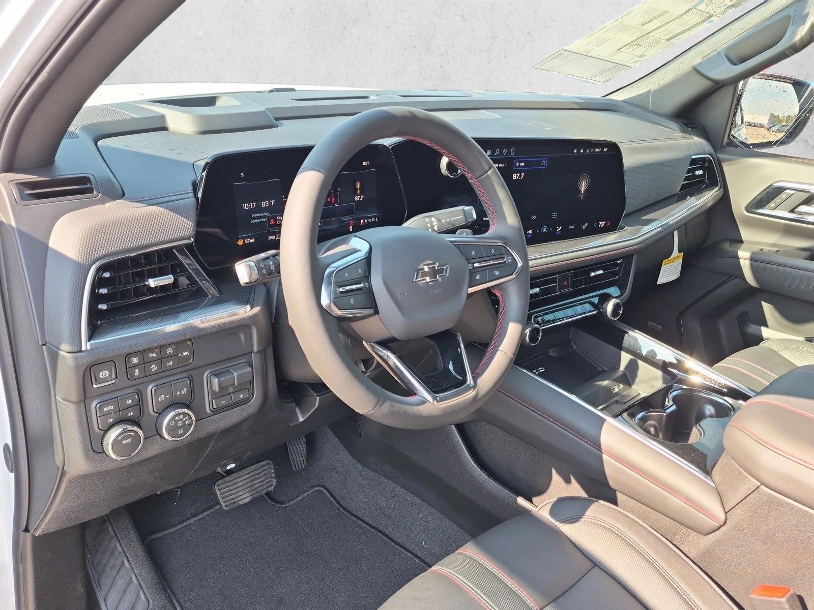 Thumbnail: 2026 Chevrolet Suburban - 3