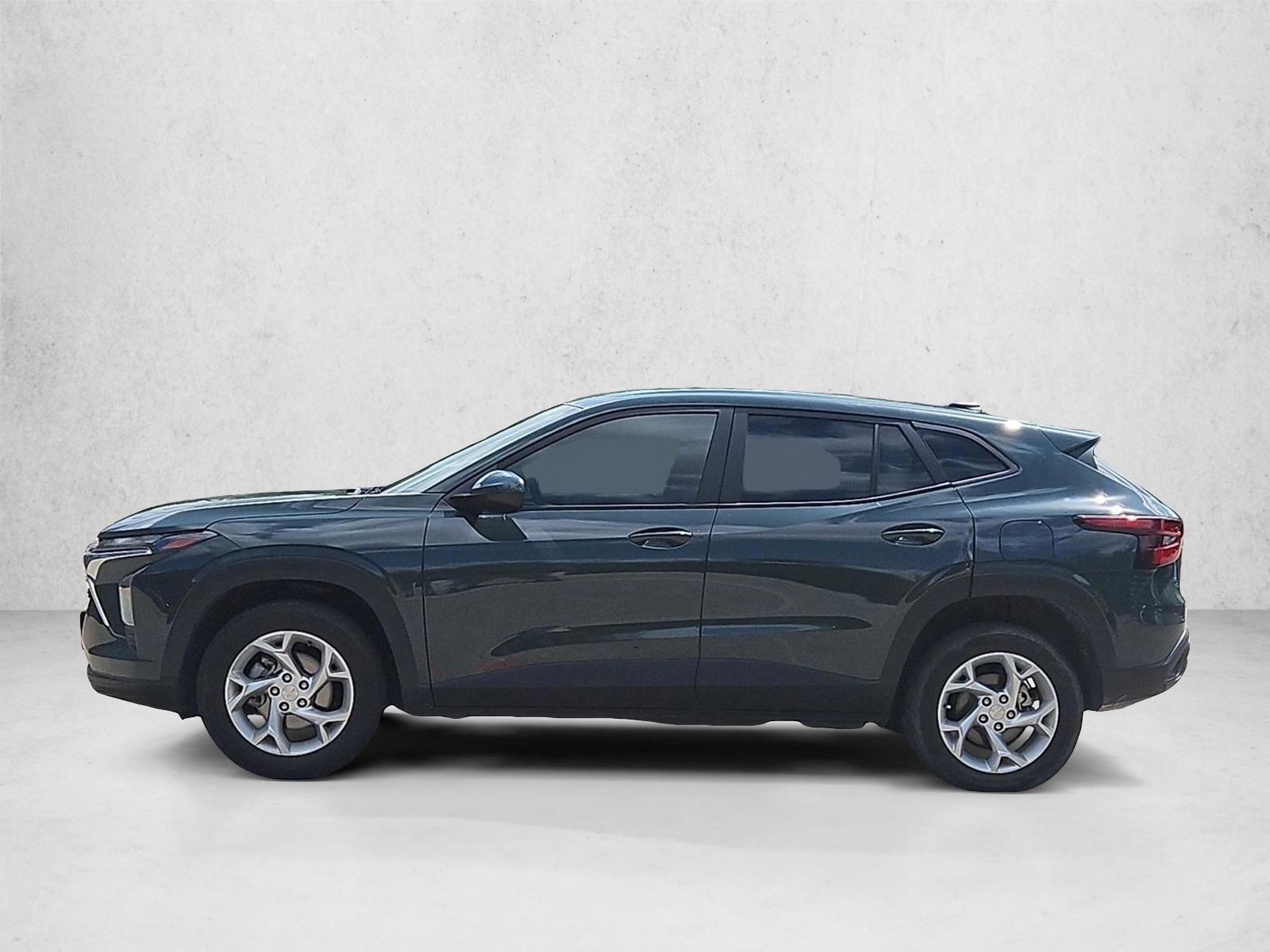 Thumbnail: 2025 Chevrolet Trax - 2