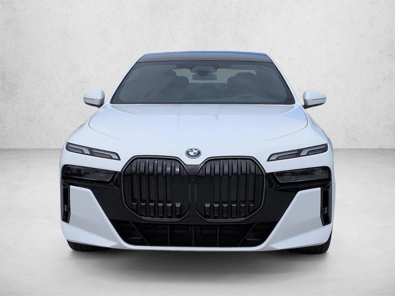 2026 BMW i7 50 - Photo 6