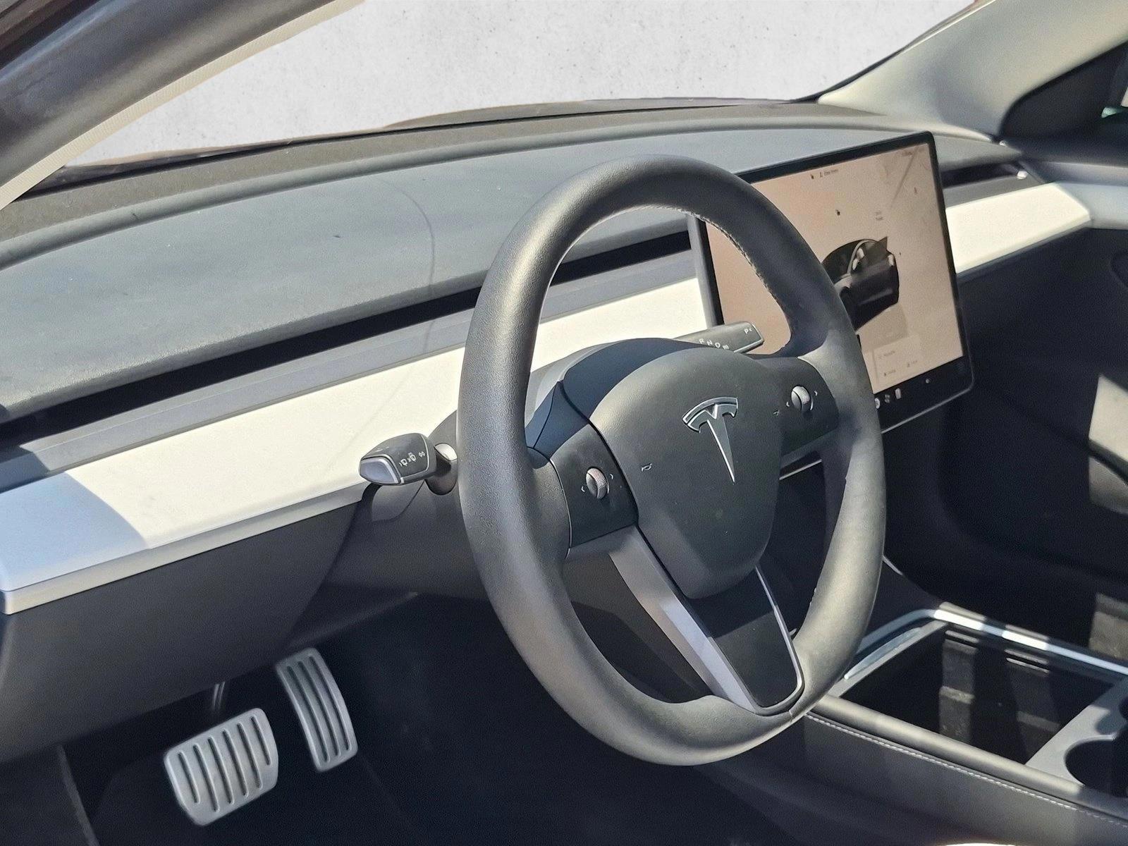 Thumbnail: 2023 Tesla Model 3 - 4